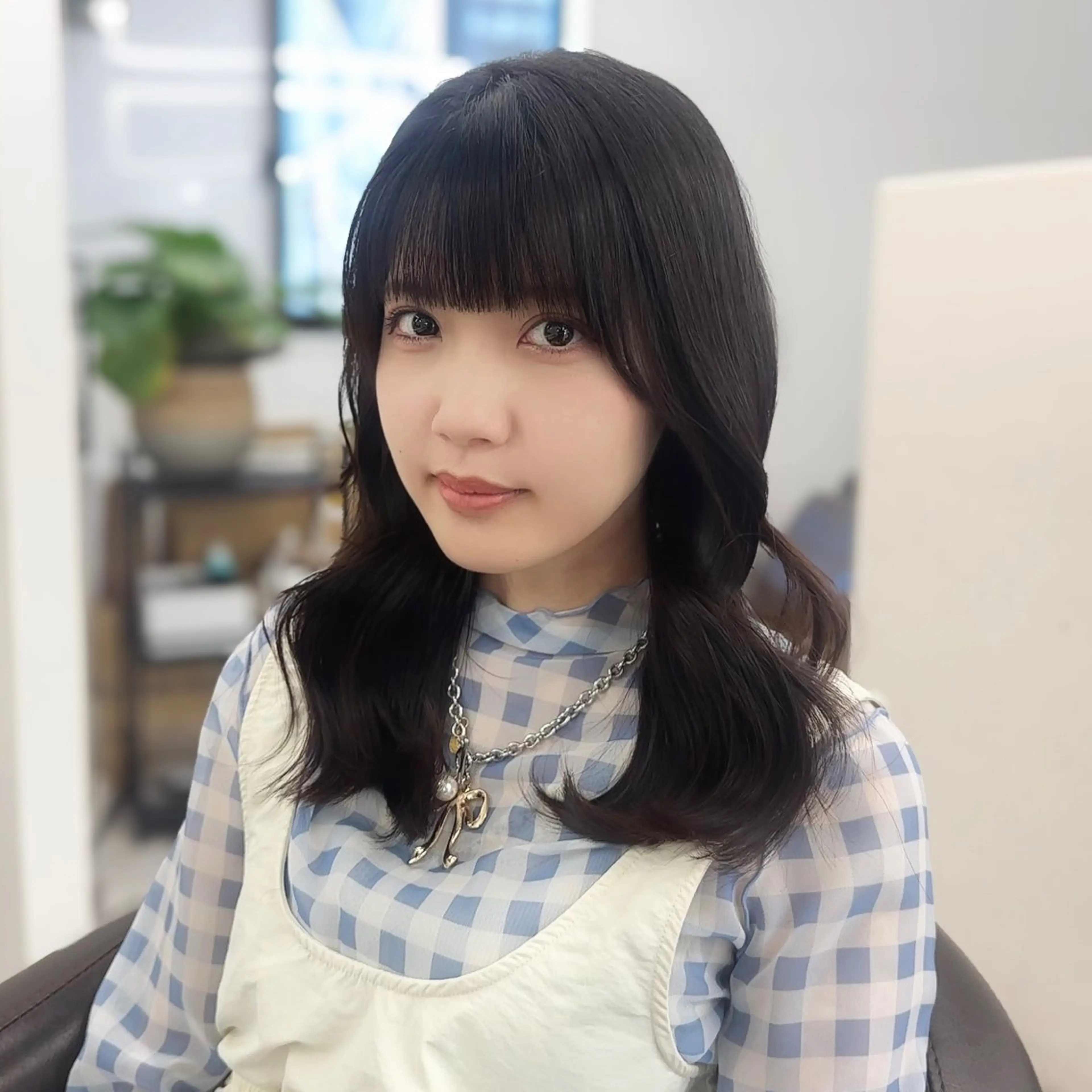 ミディアム カラー カット ヘアカラー トリートメント ブリーチなし/レイヤ ー特化🌈Tommyのヘアスタイル