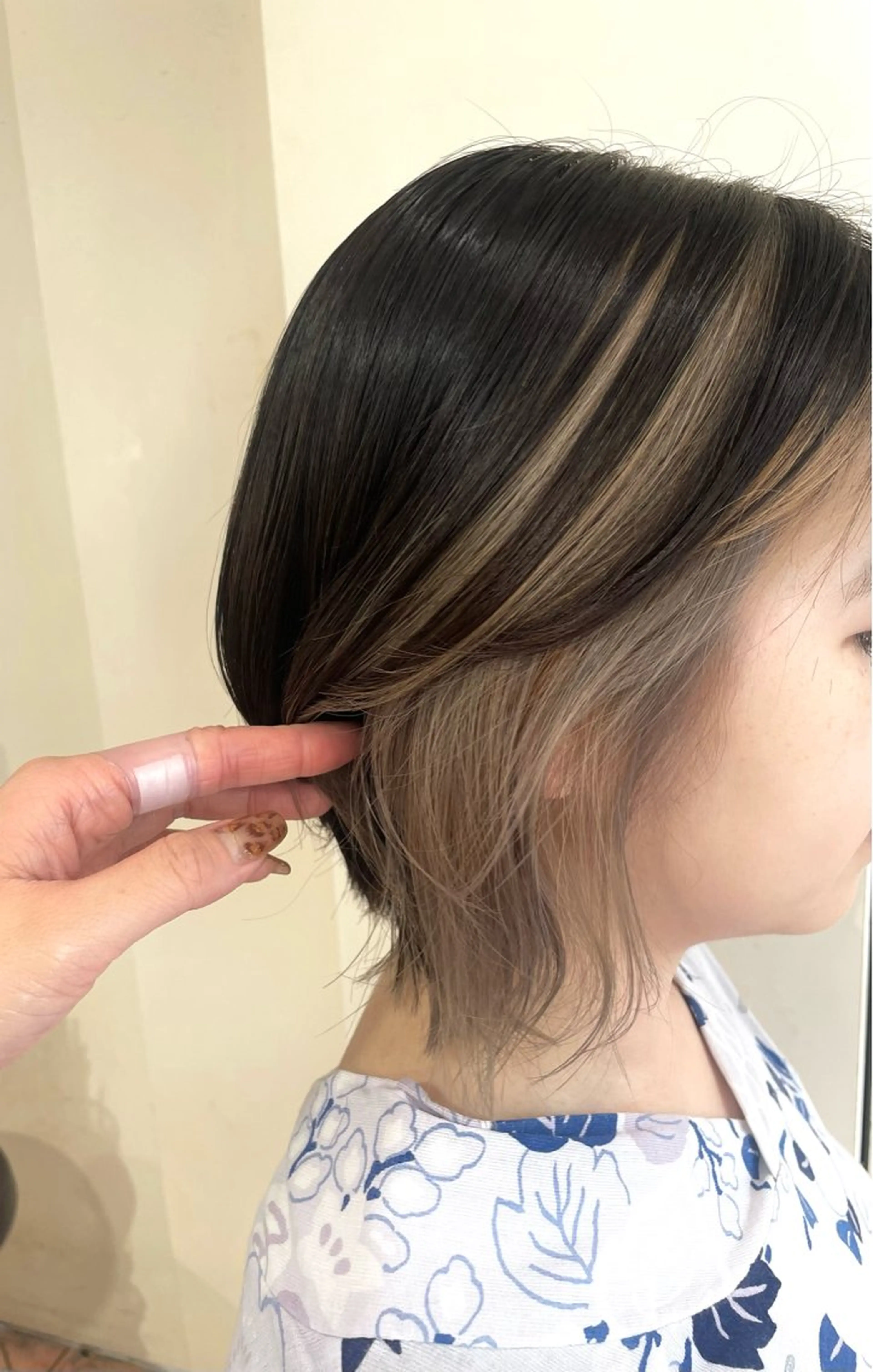 ショート カラー ベージュカラー インナーカラー ヘアカラー 🦋透明感 艶カラー Rie🦋のヘアスタイル