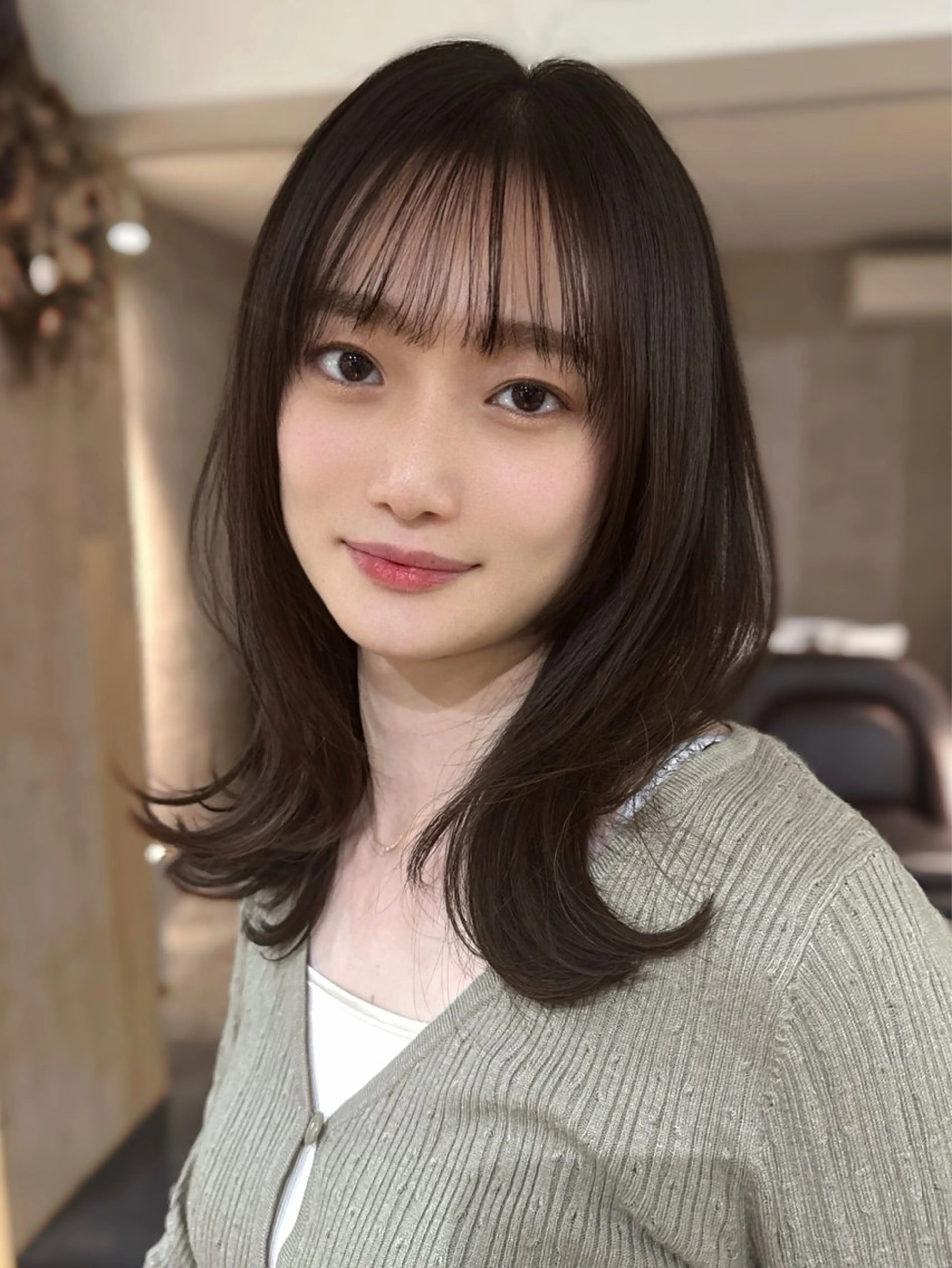 ミディアム カット ヘアカラー トリートメント 髪質改善✨艶髪✨ レイヤーカット 田畑のヘアスタイル