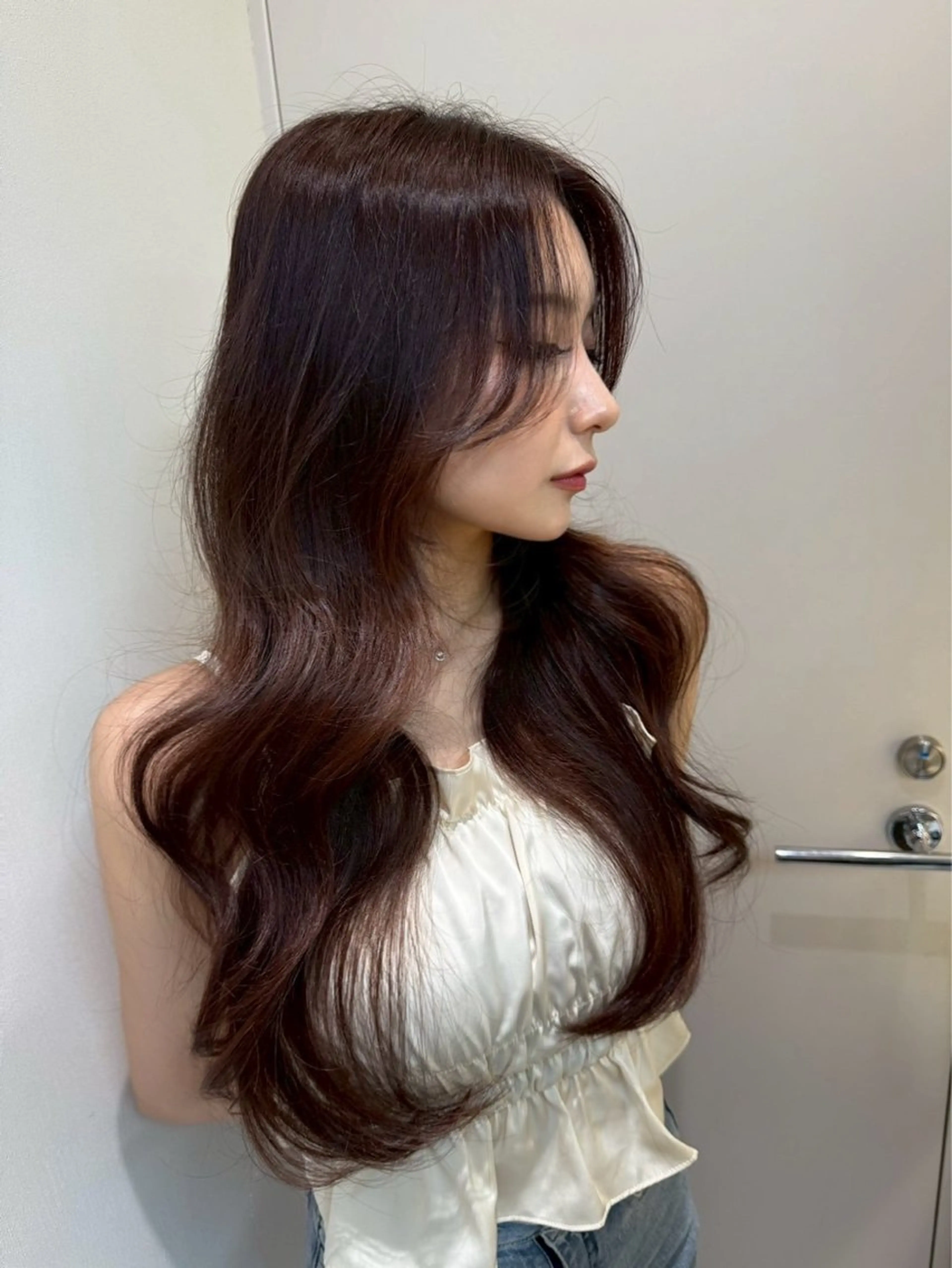 ロング カラー カット ヘアカラー トリートメント shion 透明感カラーのヘアスタイル