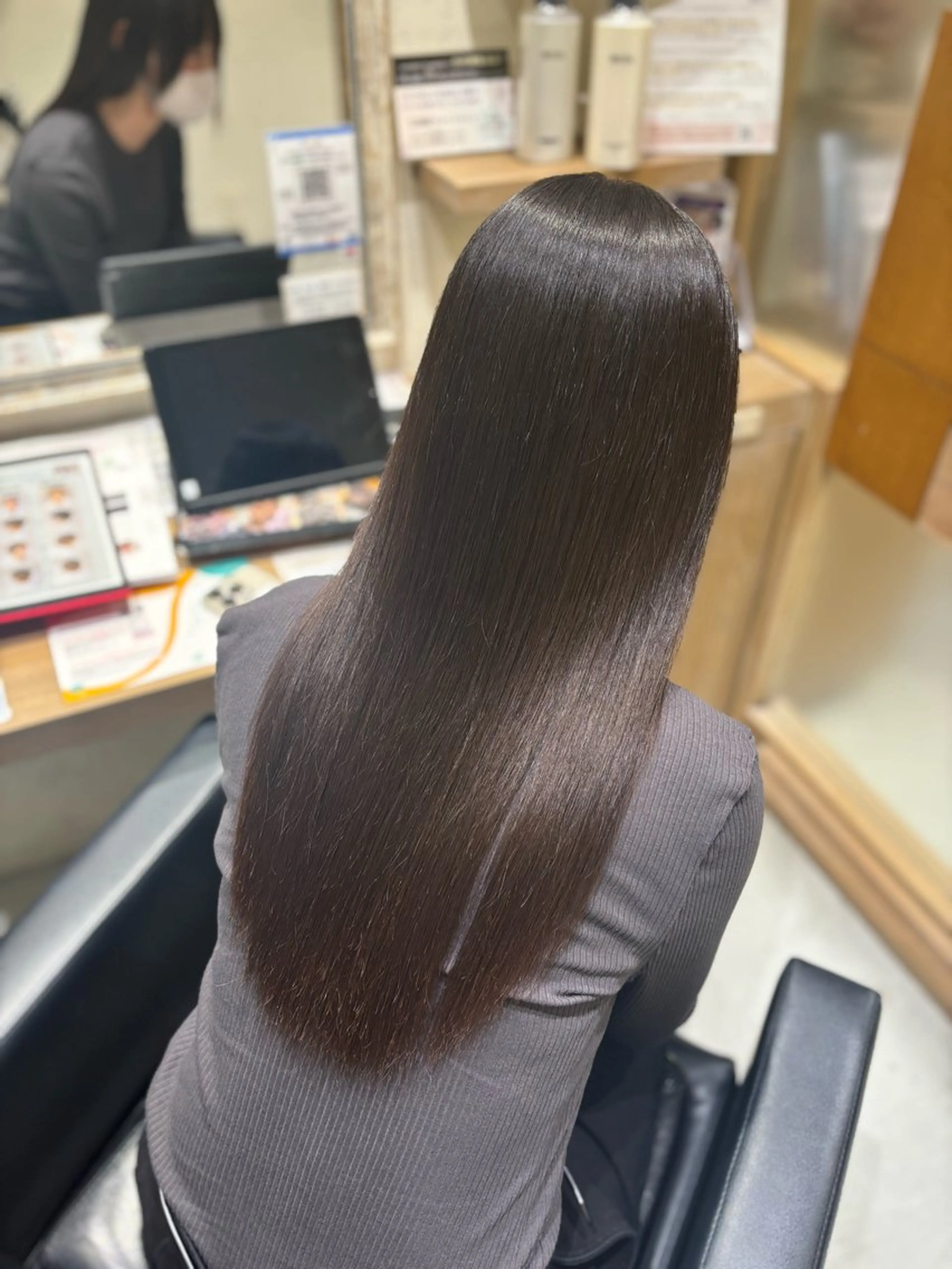 ロング 縮毛矯正 トリートメント 透明感グレージュ/ 縮毛矯正/静岡のヘアスタイル
