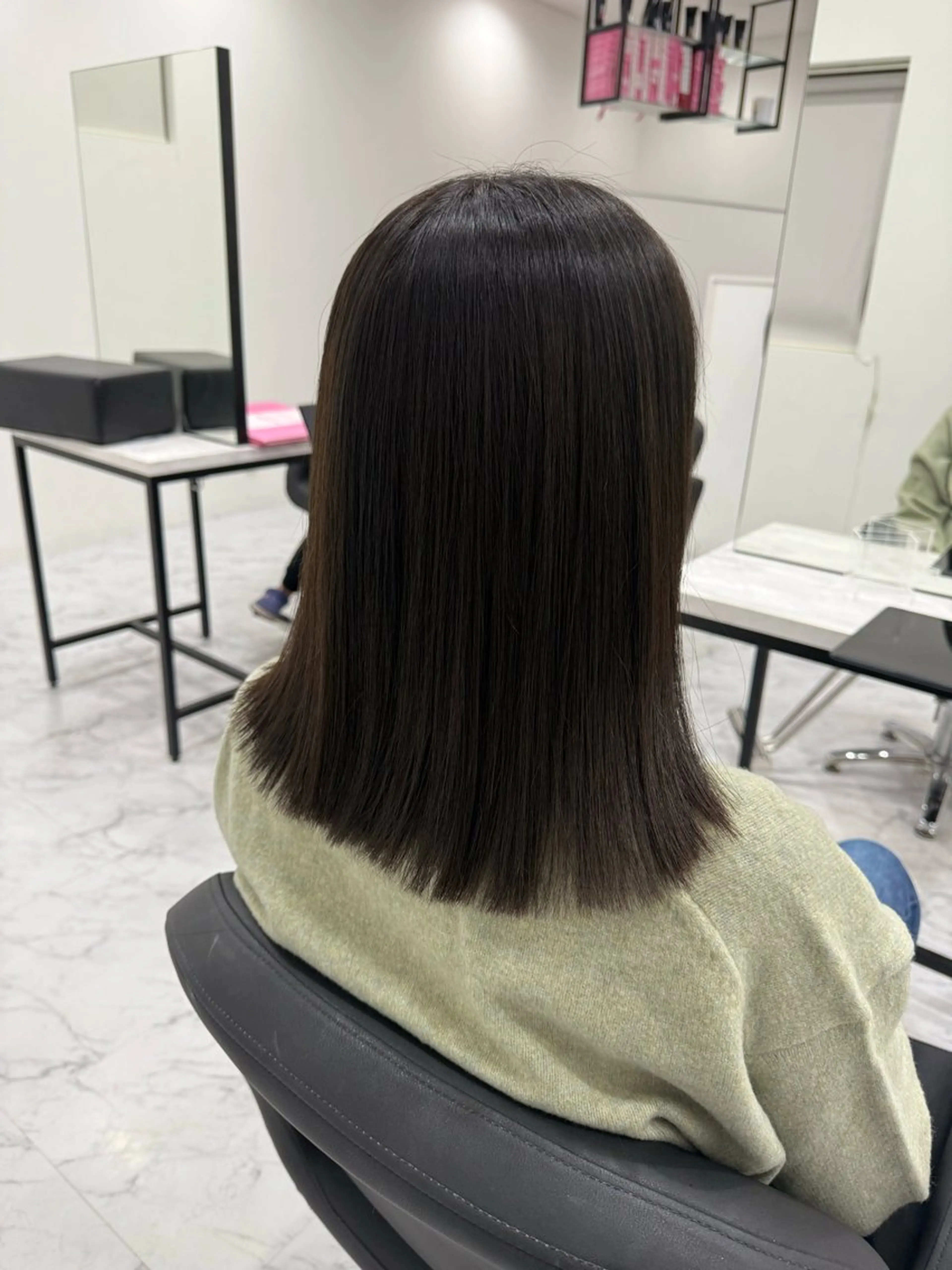 ミディアム カット ヘアカラー トリートメント 韓国ヘア 野々山 ゆうとのヘアスタイル