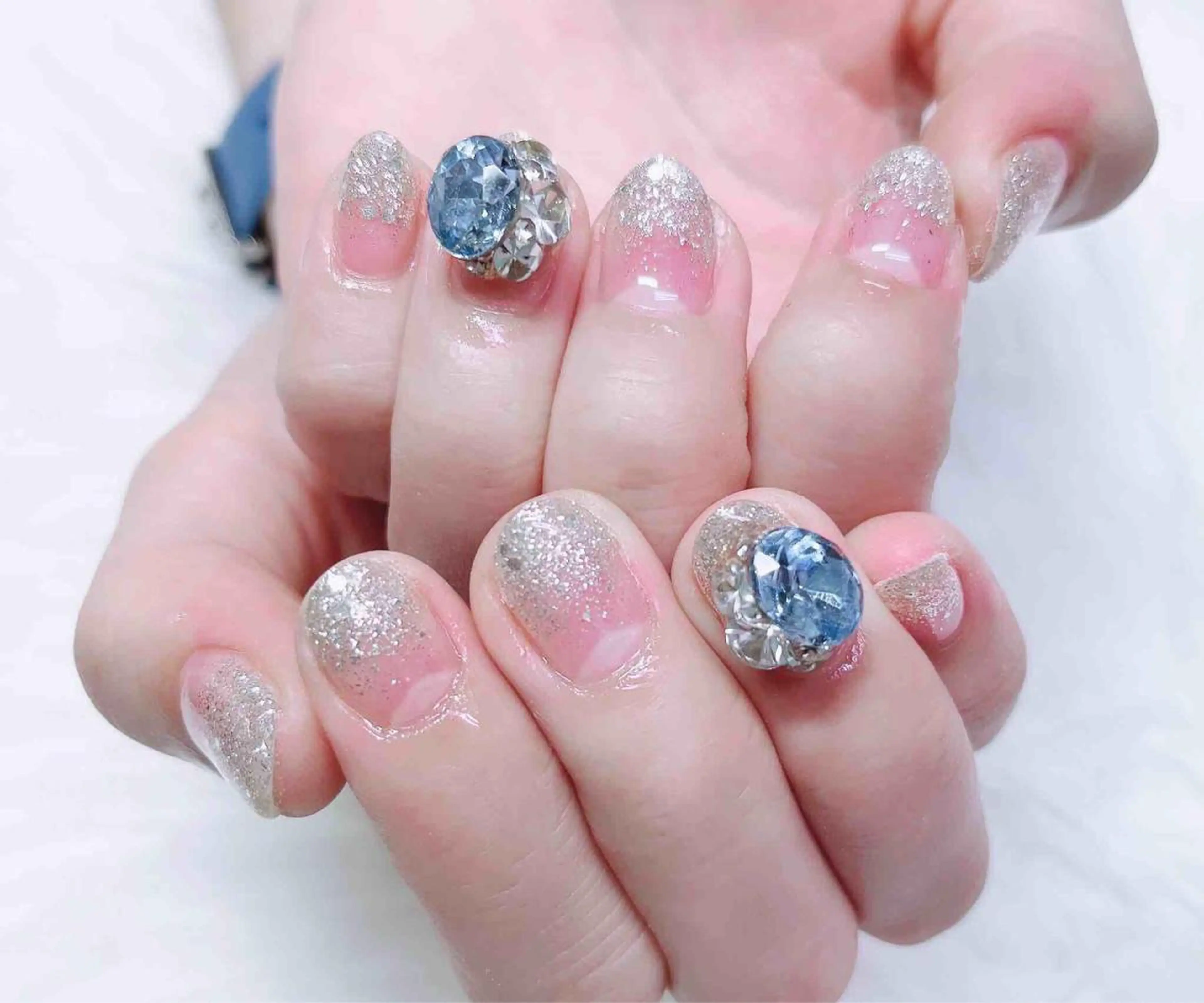 ネイル MoonNail ユリ🌸のネイルデザイン