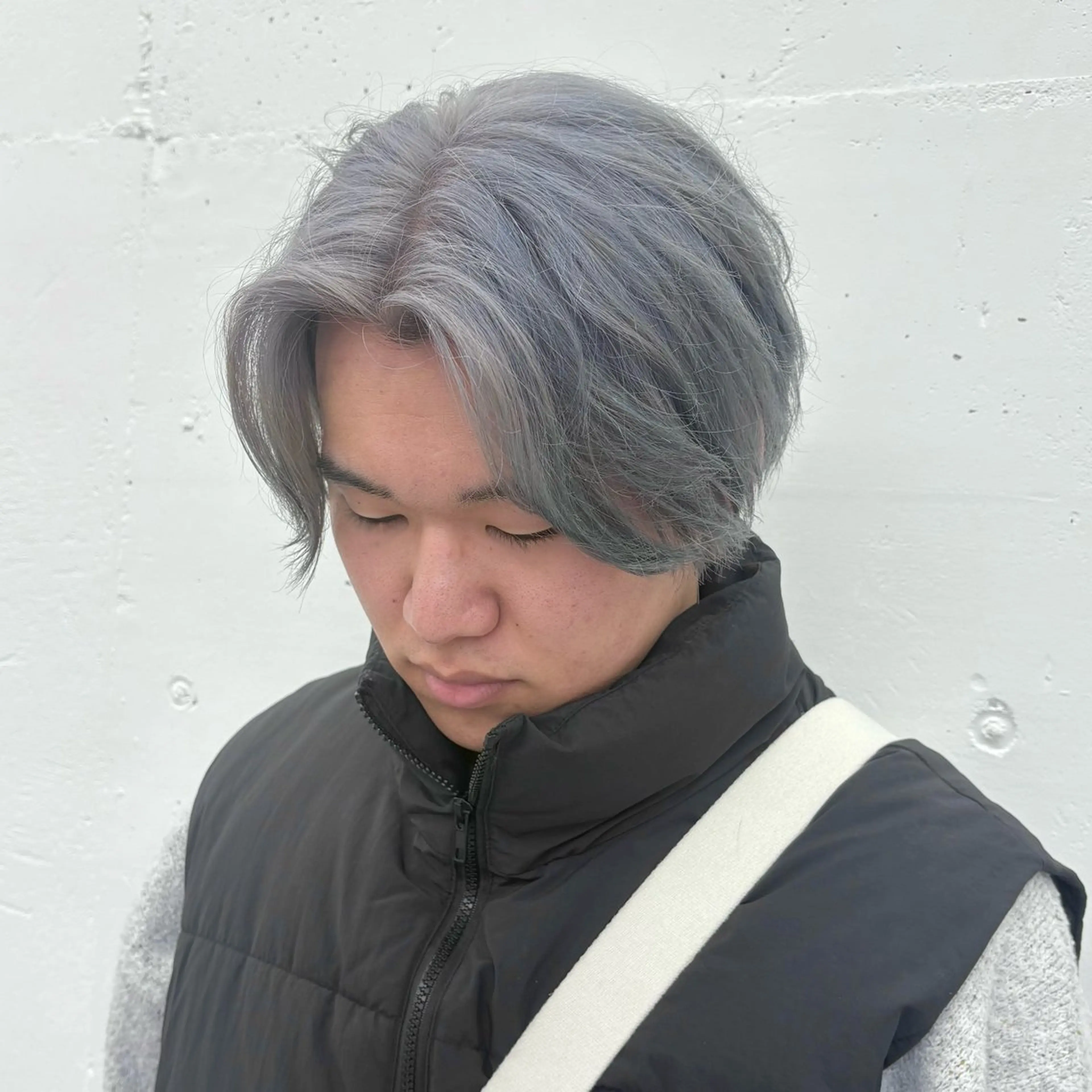 カラー メンズ ブロンド ホワイトブロンド 矢場町/8時-22時 JILLSTUDIOのヘアスタイル