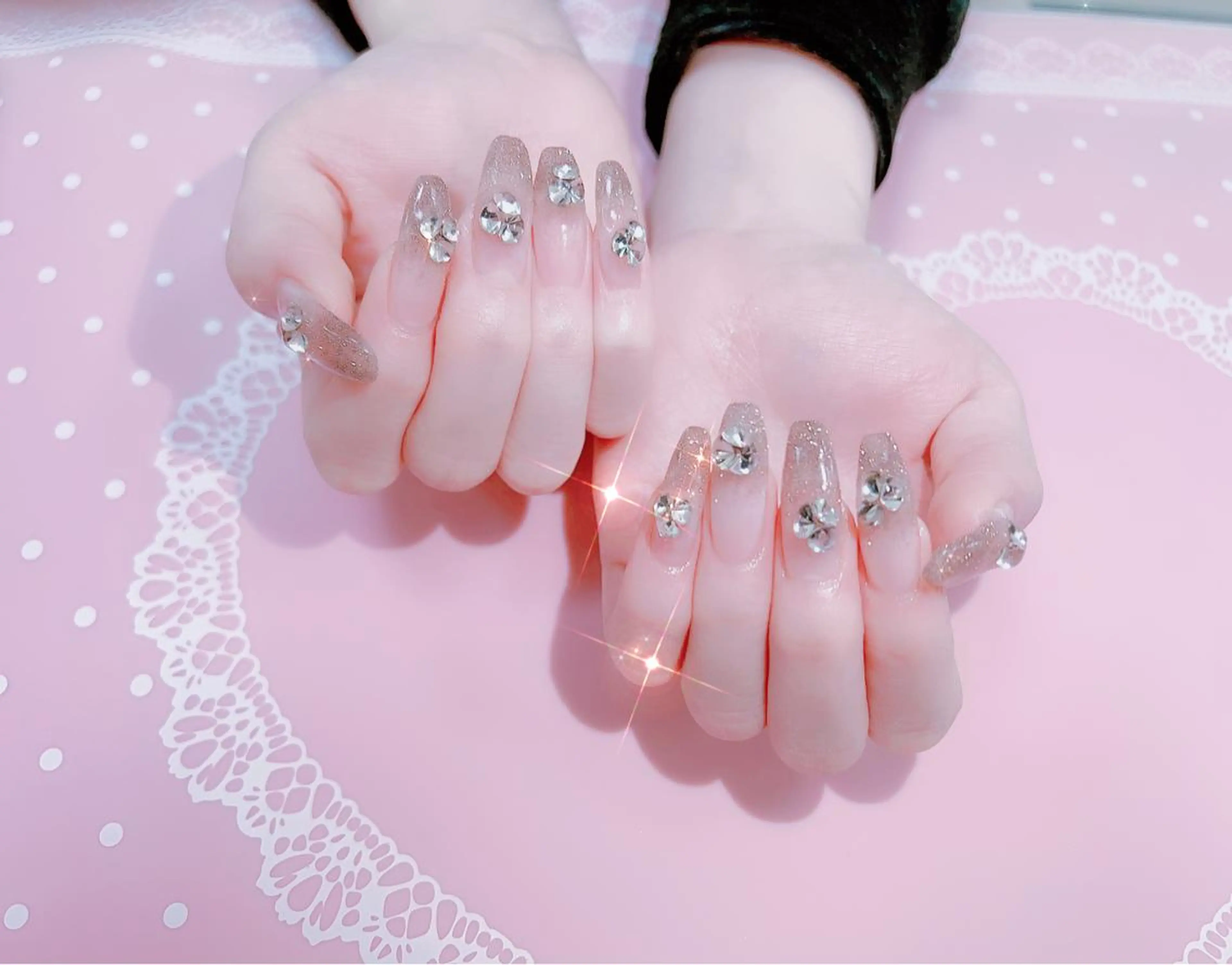 ネイル はぴねす所属・横浜 美夢のネイルデザイン