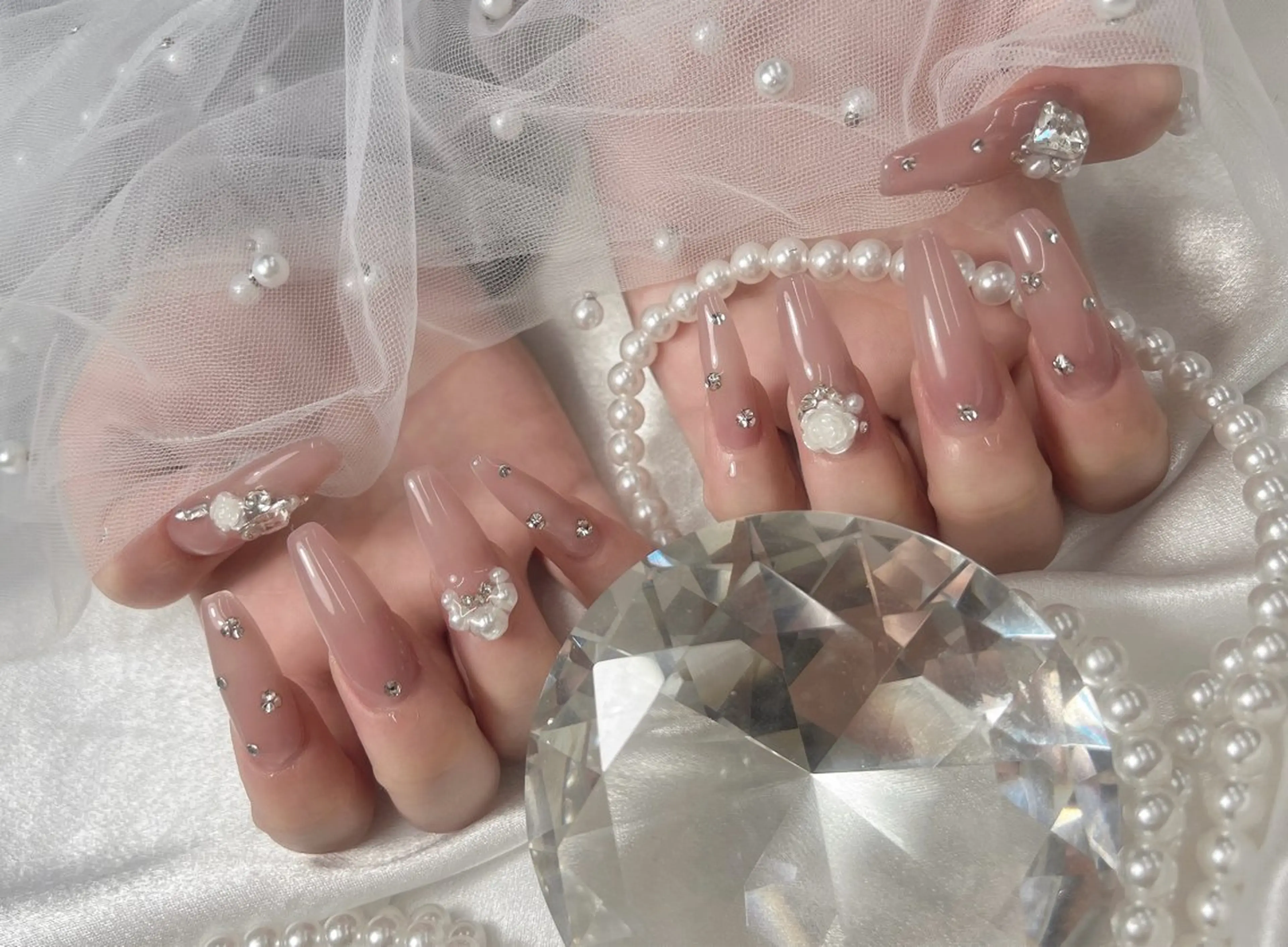 ネイル ワンカラーネイル シンプルネイル ハンドネイル bijou nails　蓮のネイルデザイン