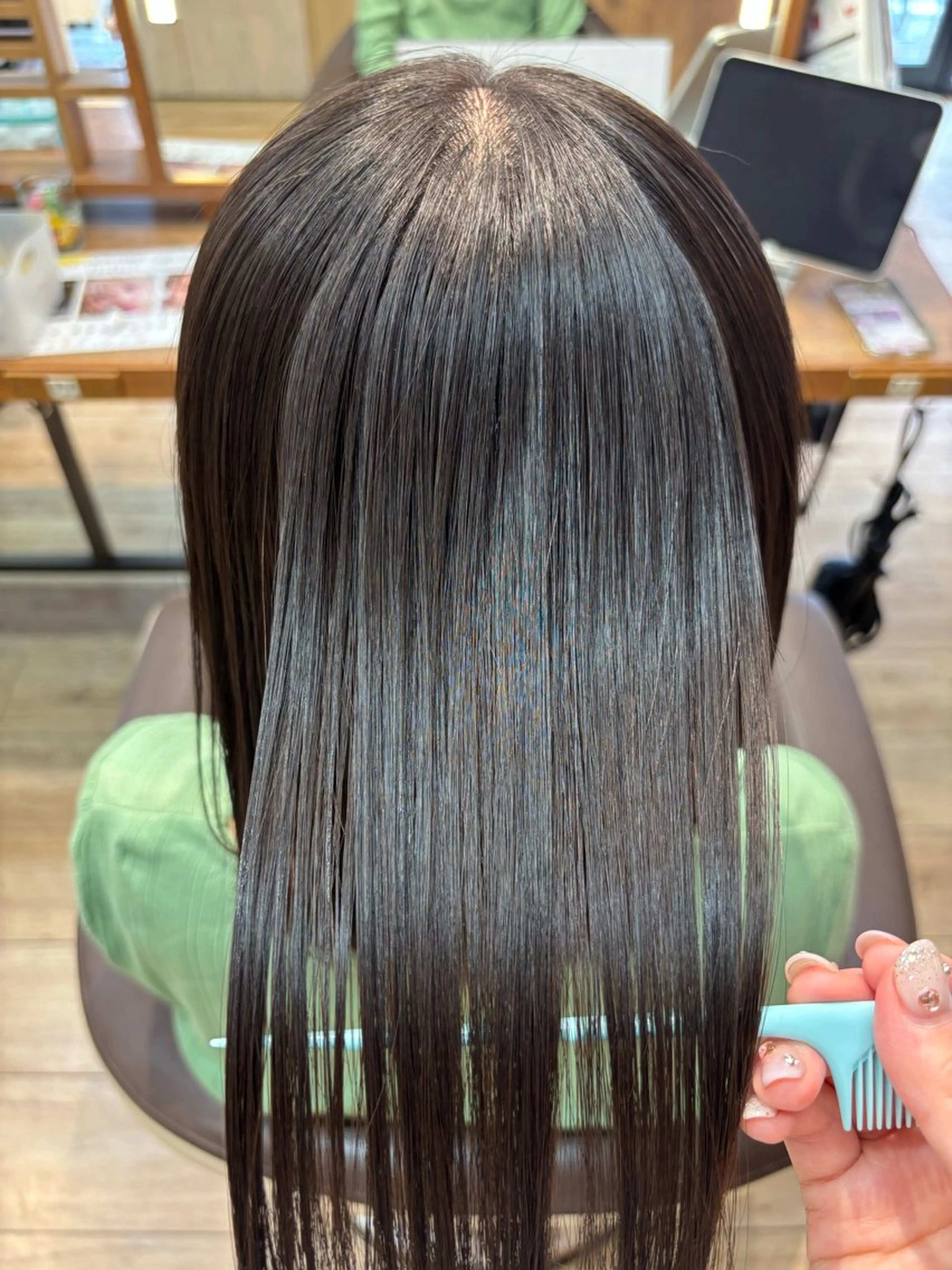 ミディアム 縮毛矯正 ゆうこ🍀髪質改善/ ストレート/艶カラーのヘアスタイル