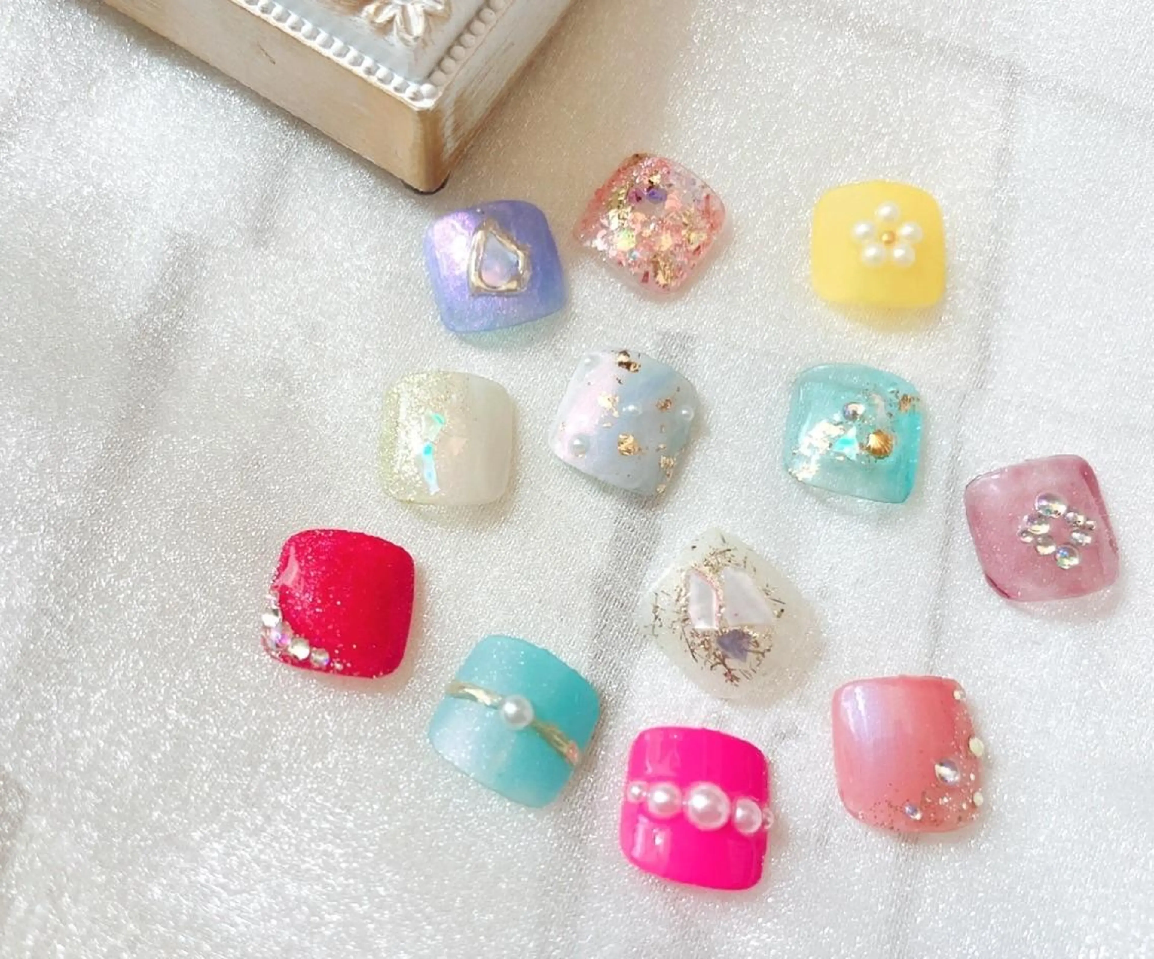 ネイル フットネイル CALME ♡のネイルデザイン