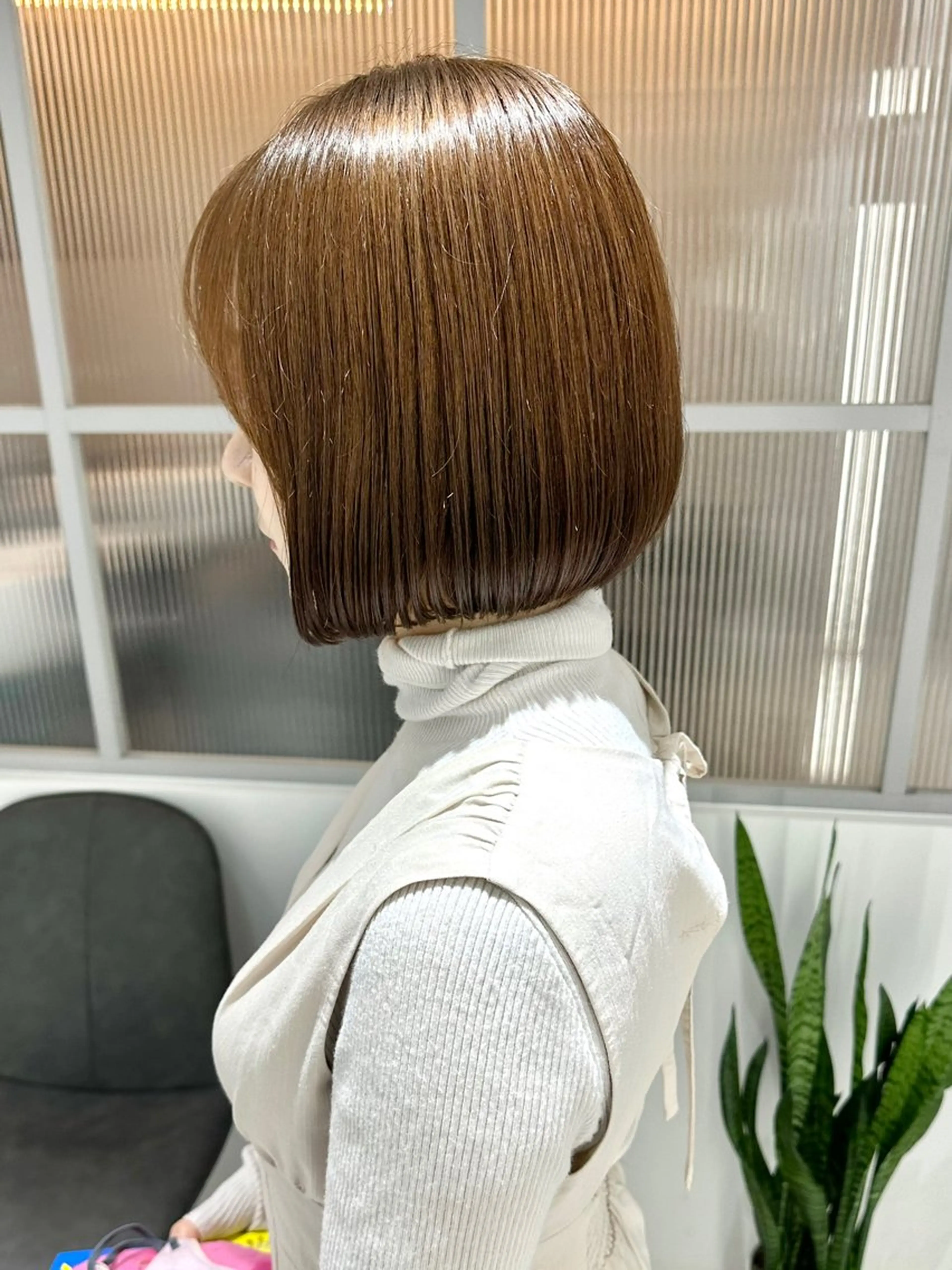 ショート カラー 透明感カラー ボブ 髪質改善 似合わせカット トリートメント カット ヘアカラー トリートメント 銀座No.1髪質改善 縮毛矯正/本木のヘアスタイル