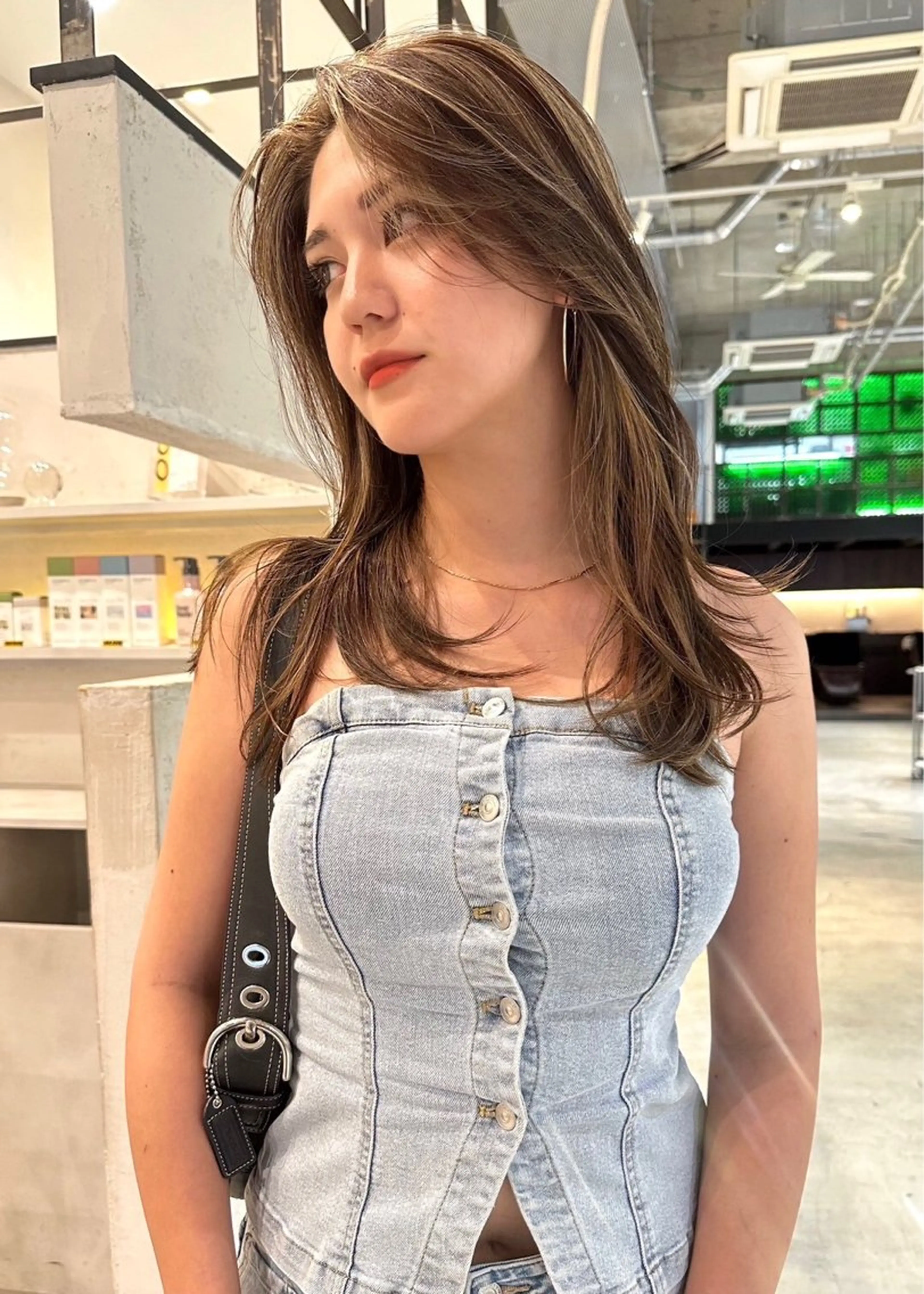 セミロング DEAN 名駅店 大人レイヤーカットのヘアスタイル