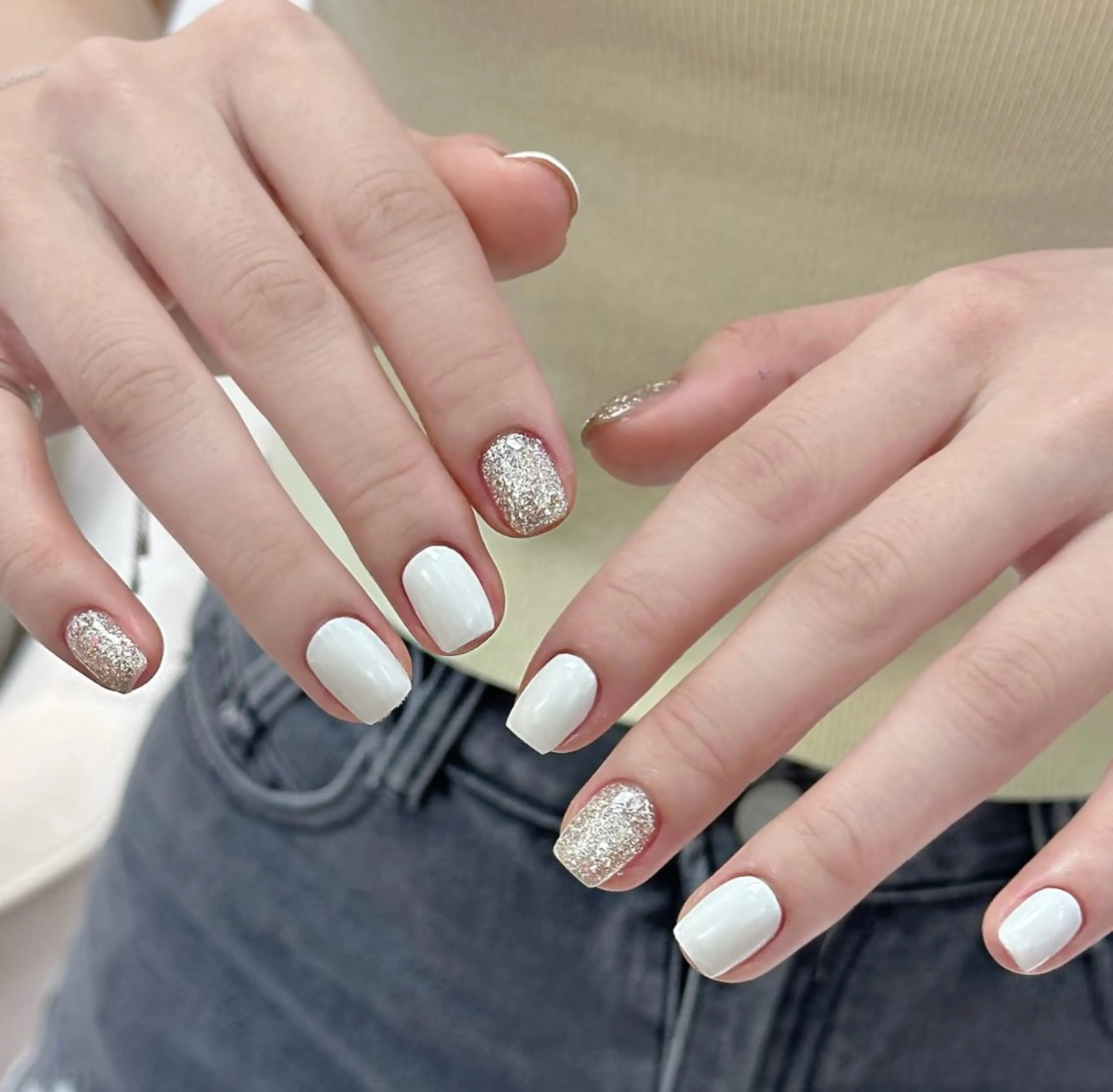 ネイル アートネイル チークネイル 長さ出し フラッシュネイル キラキラネイル For you. Nail Salonのネイルデザイン