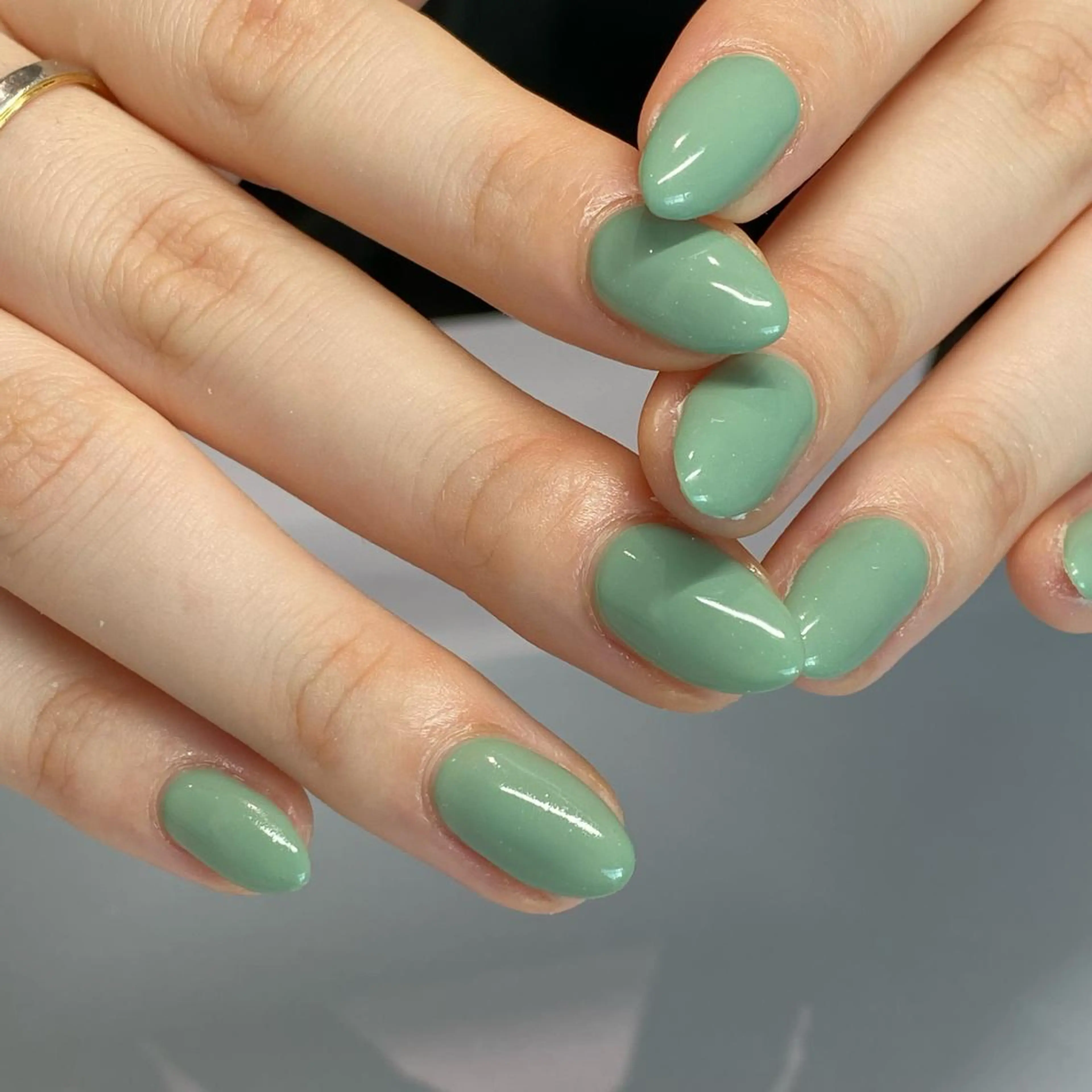 ネイル ラメ(グリッター) ワンカラーネイル 春ネイル ハンドネイル nail salon ayanaのネイルデザイン