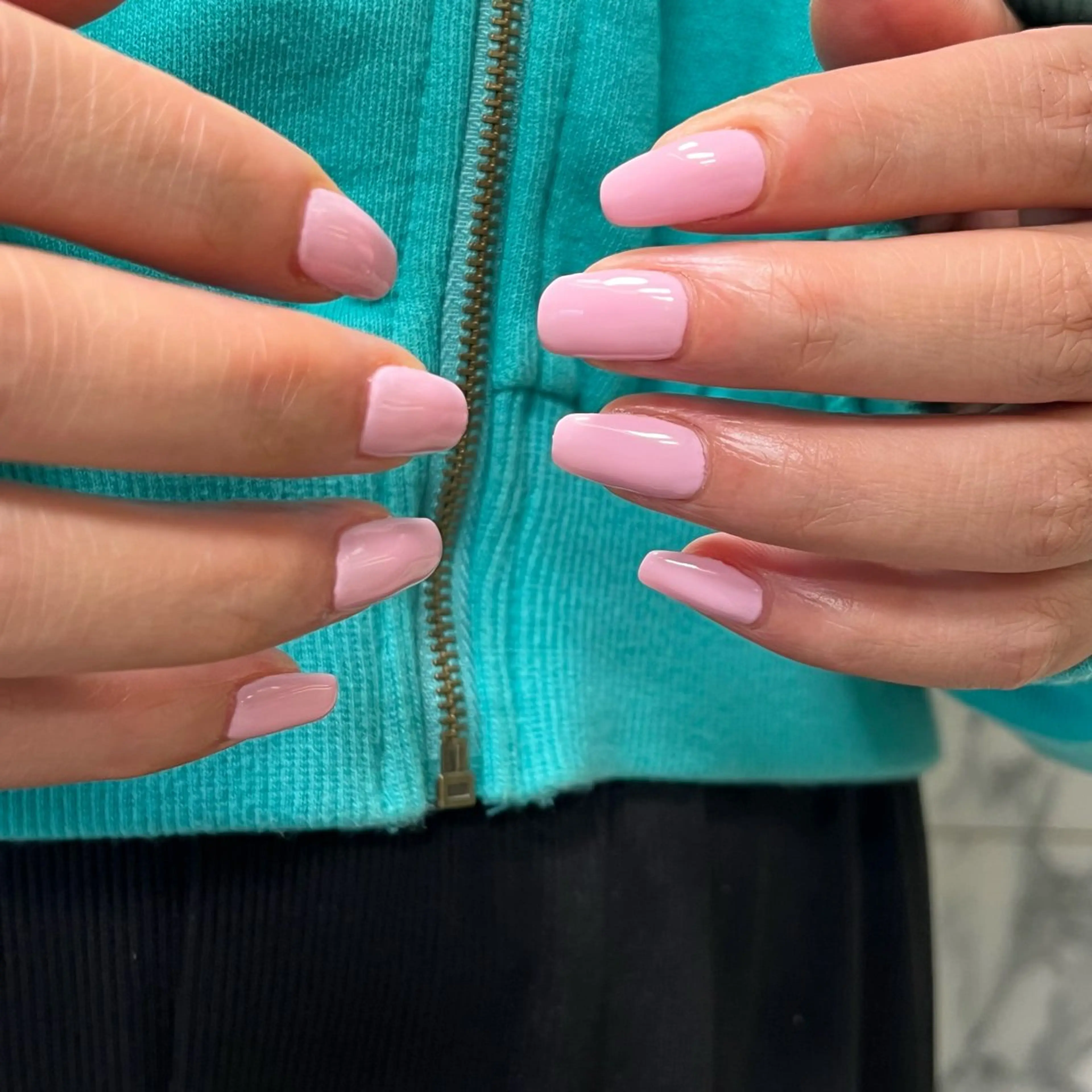 ネイル ワンカラーネイル 生井 優花のネイルデザイン