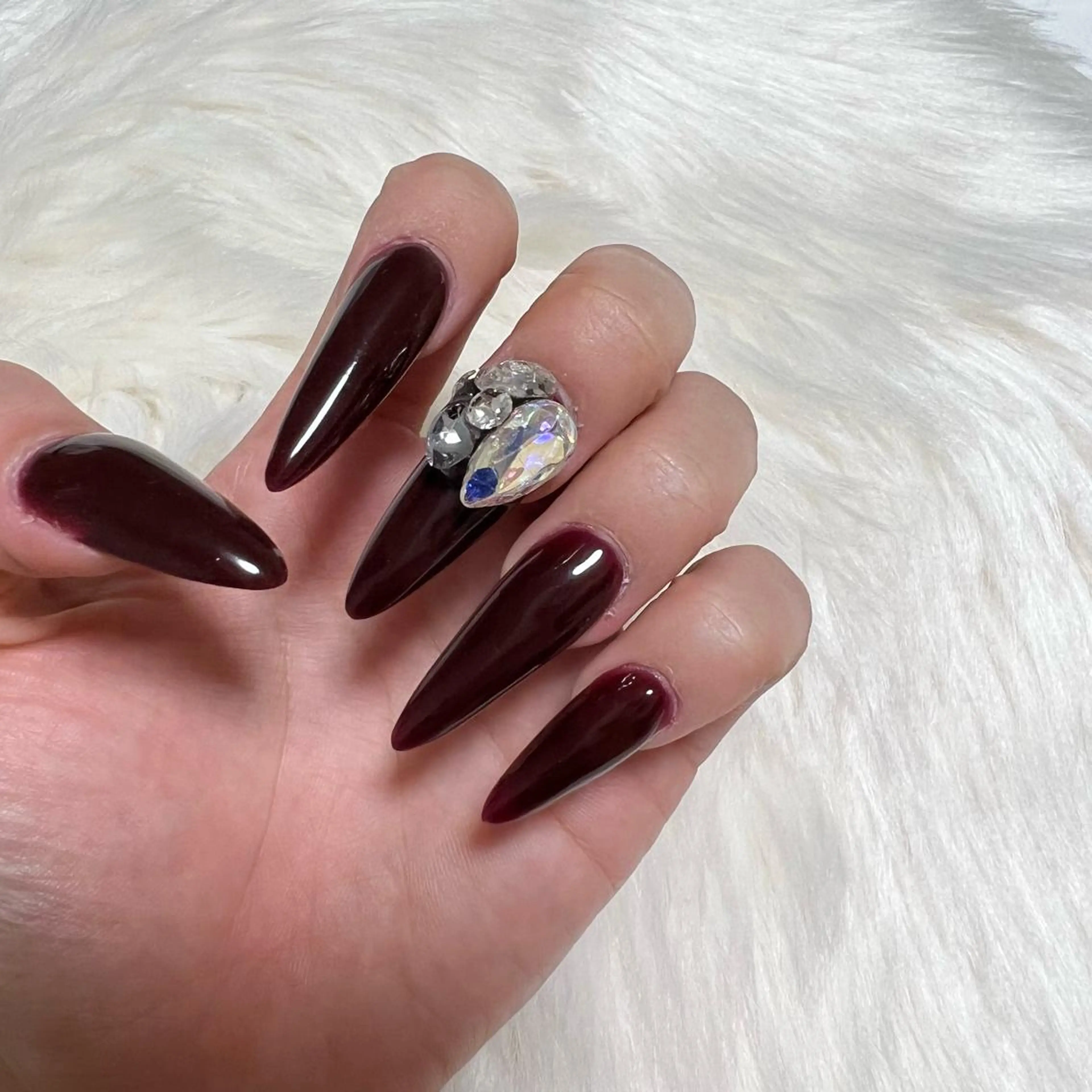 ネイル ワンカラーネイル スカルプネイル ストーンネイル feel ♡︎ remiのネイルデザイン