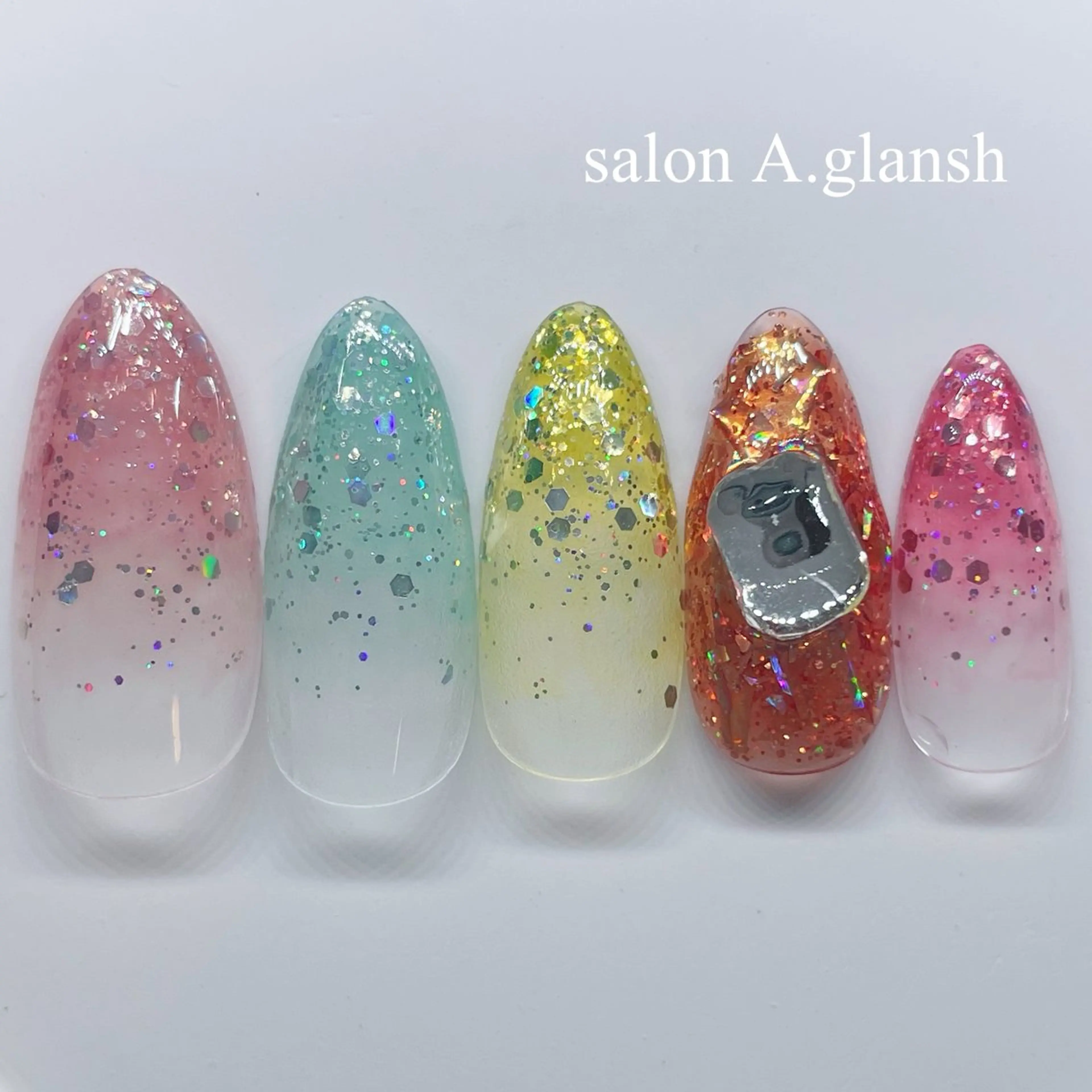 ネイル ハンドネイル 肌質改善salon♪ 効果がわかる♪南森町のネイルデザイン