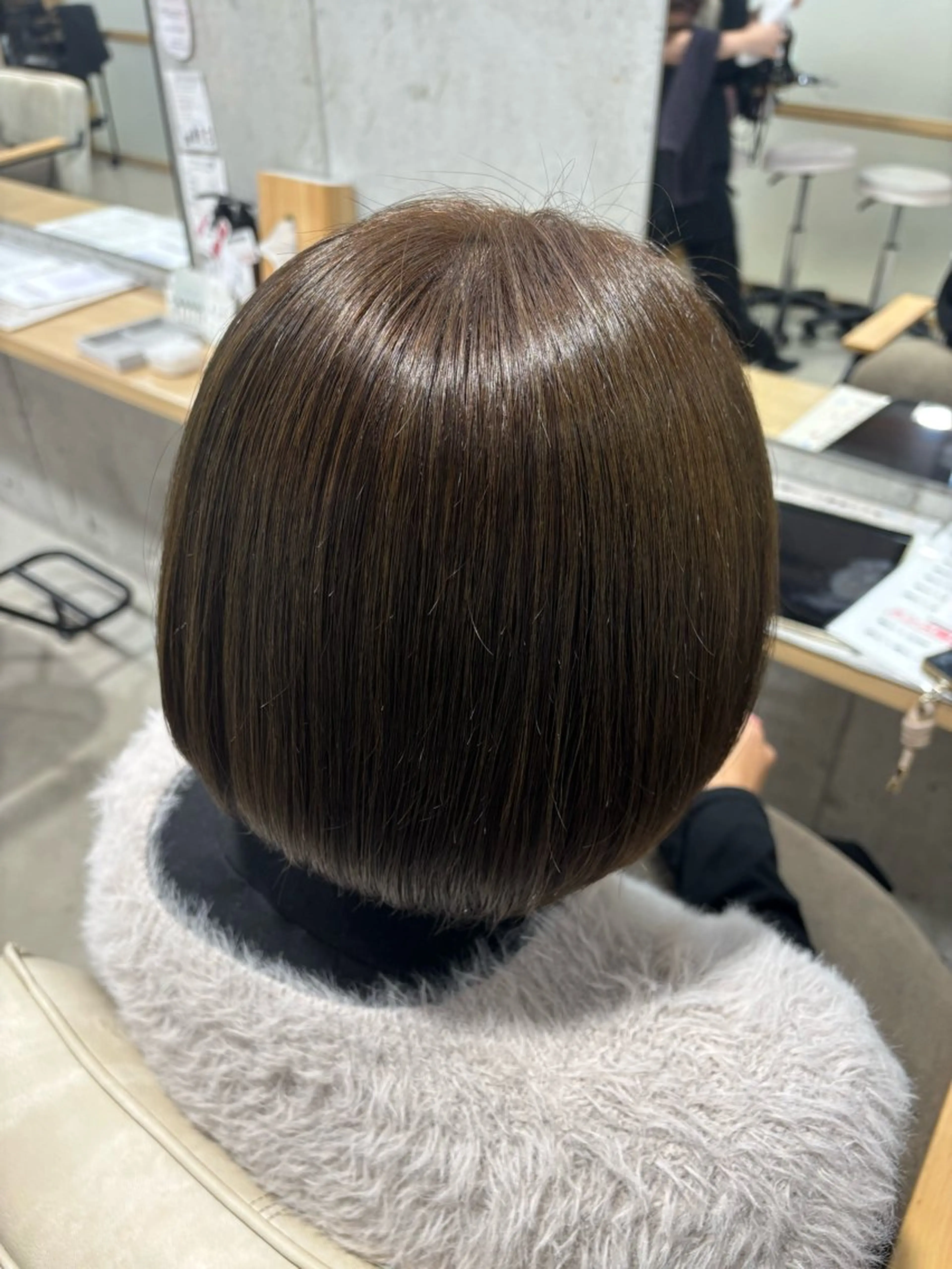 ミディアム ヘアカラー 安永識央里/大曽根/ カラーモデルのヘアスタイル