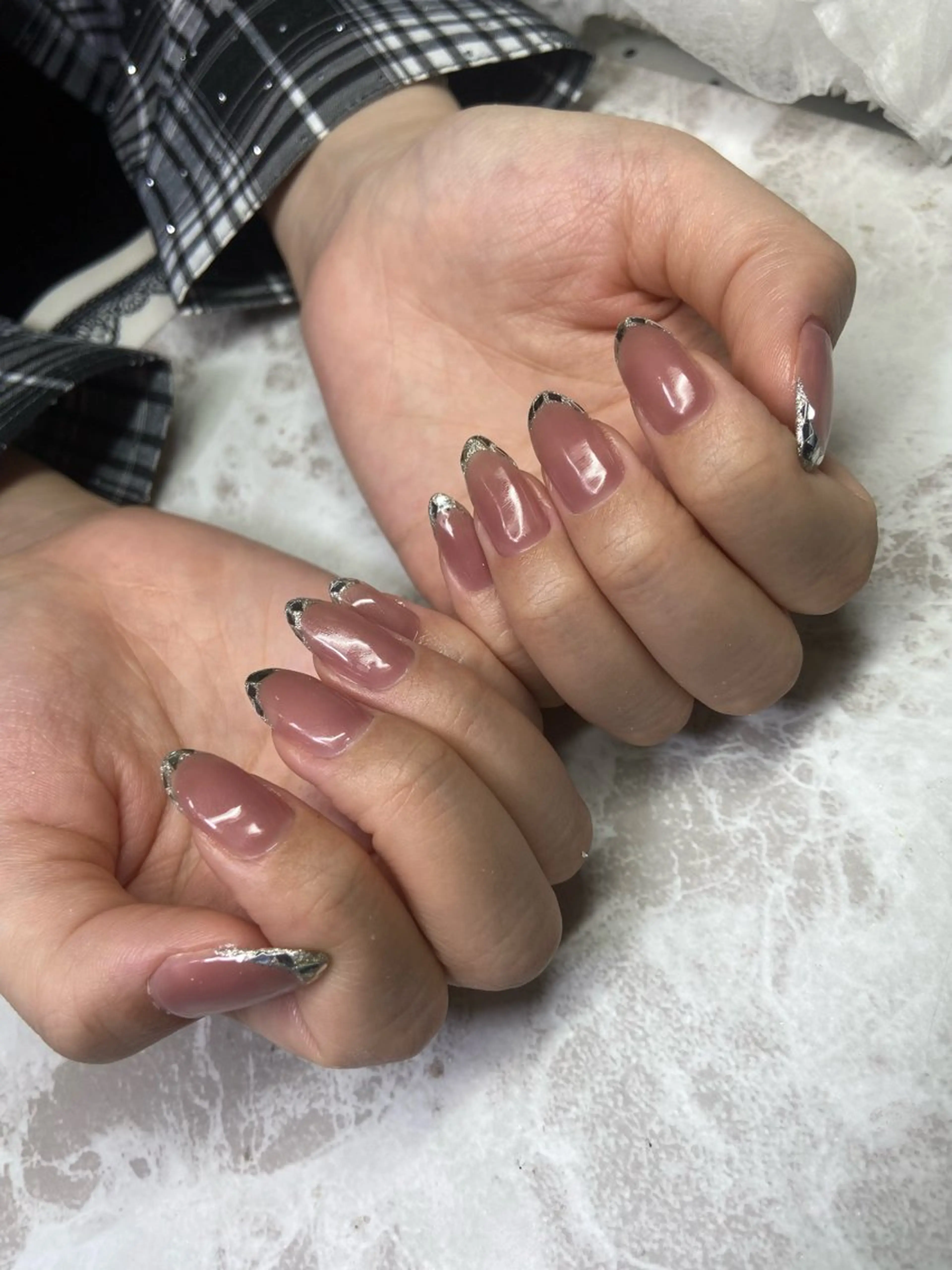 ネイル フレンチネイル ガラスフレンチ Lulu charisu所属・lulucharis nailのネイルデザイン