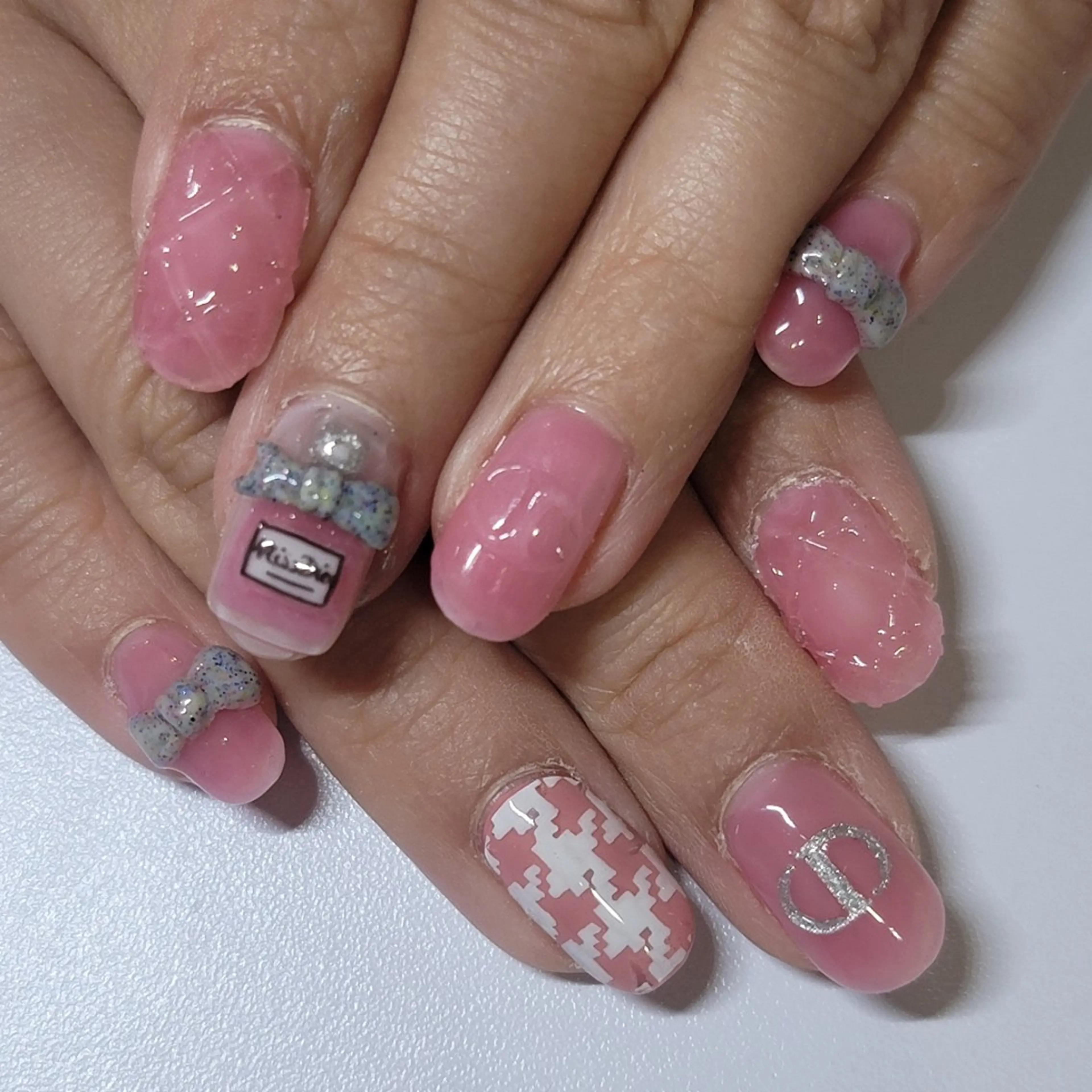 ネイル アートネイル ワンカラーネイル ピンク ハンドネイル よしだ ひろきのネイルデザイン