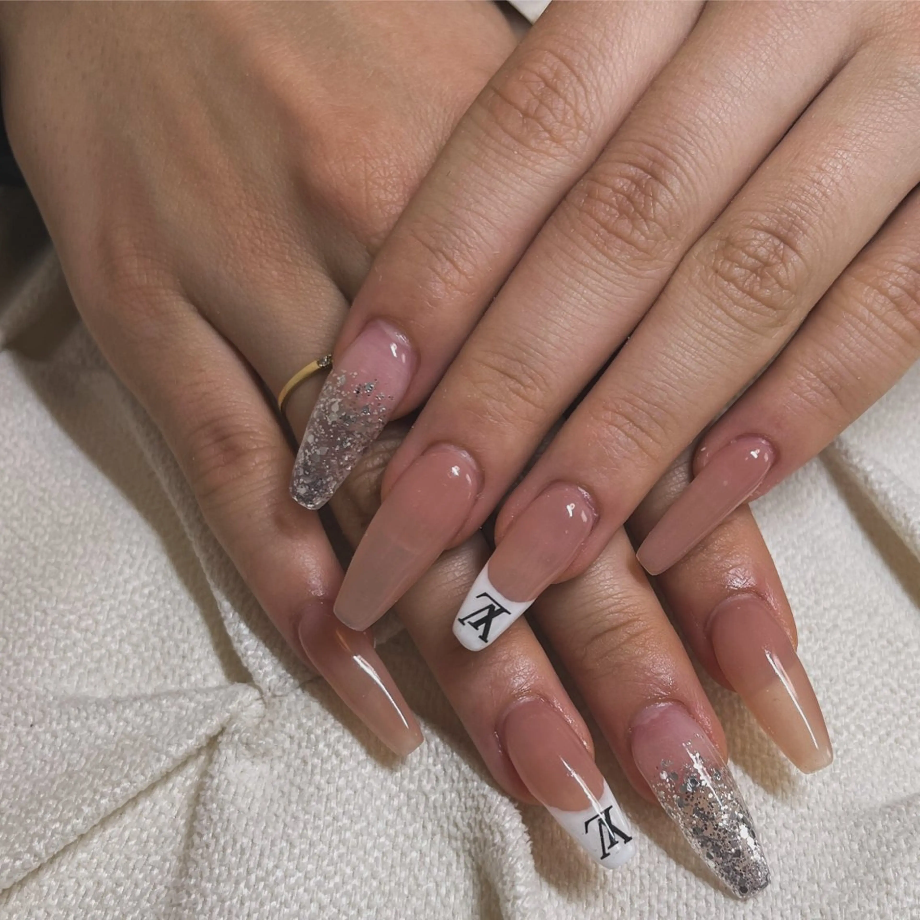 ネイル フラッシュネイル グラデーション ラメ(グリッター) マグネットネイル ツイードネイル ハンドネイル nail.salon .Reversalのネイルデザイン