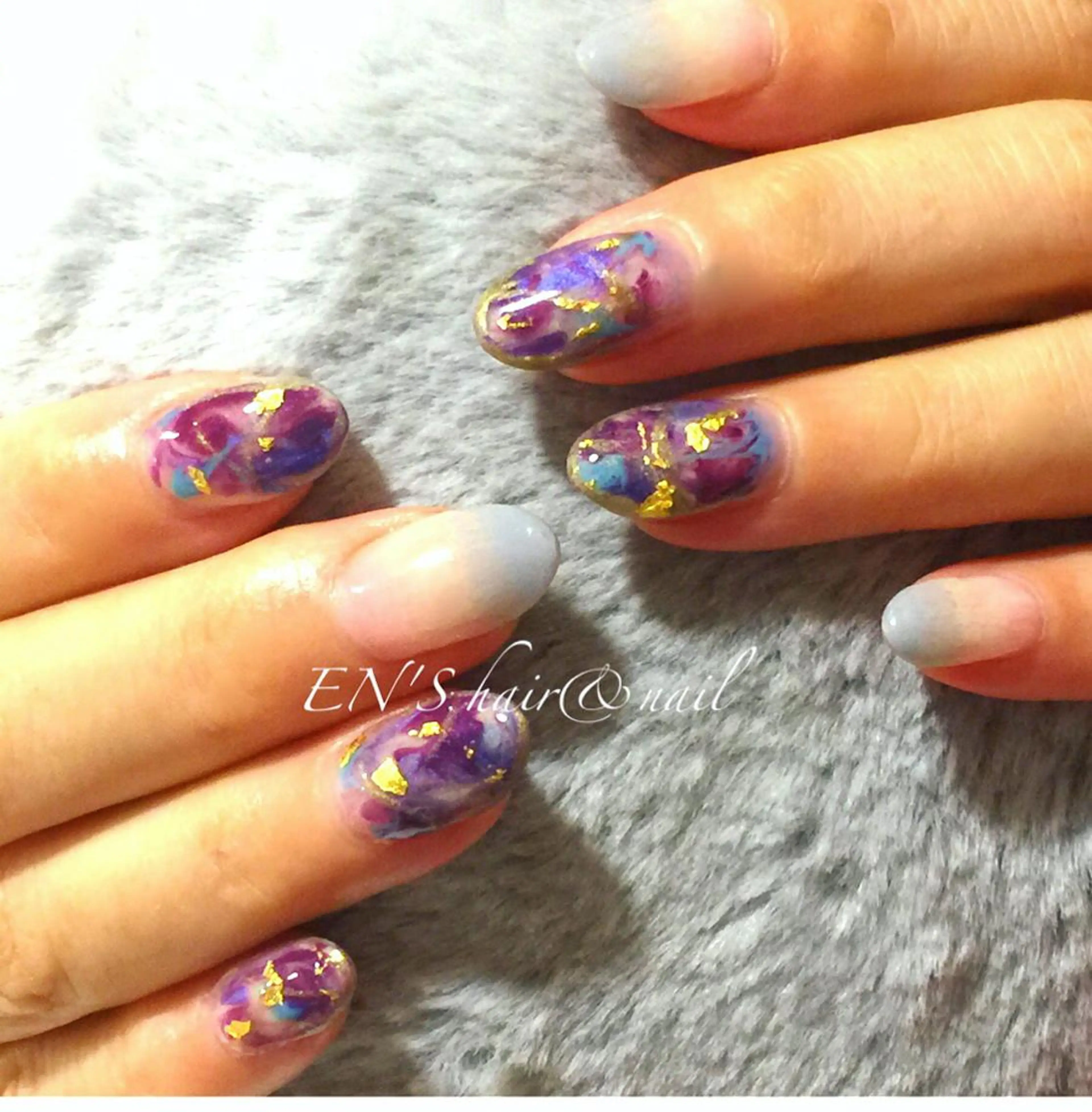 ネイル ゴールド 大理石ネイル(マーブル) ニュアンスネイル フルリール 【プライベートサロンのネイルデザイン