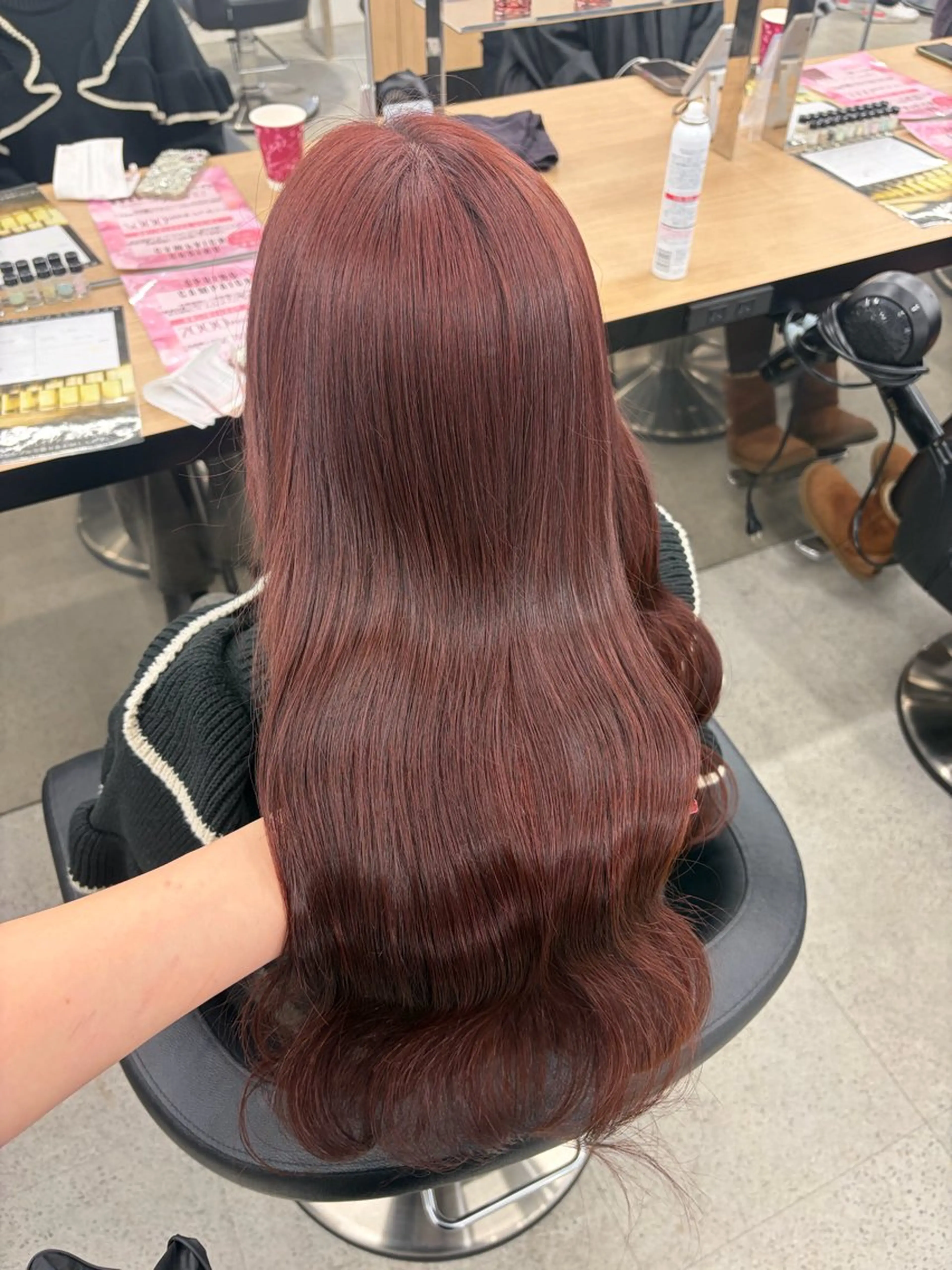 ロング カラー ブリーチ 髪質改善 トリートメント ヘアカラー 💗愛され暖色💗 ピンク/レッド💗のヘアスタイル