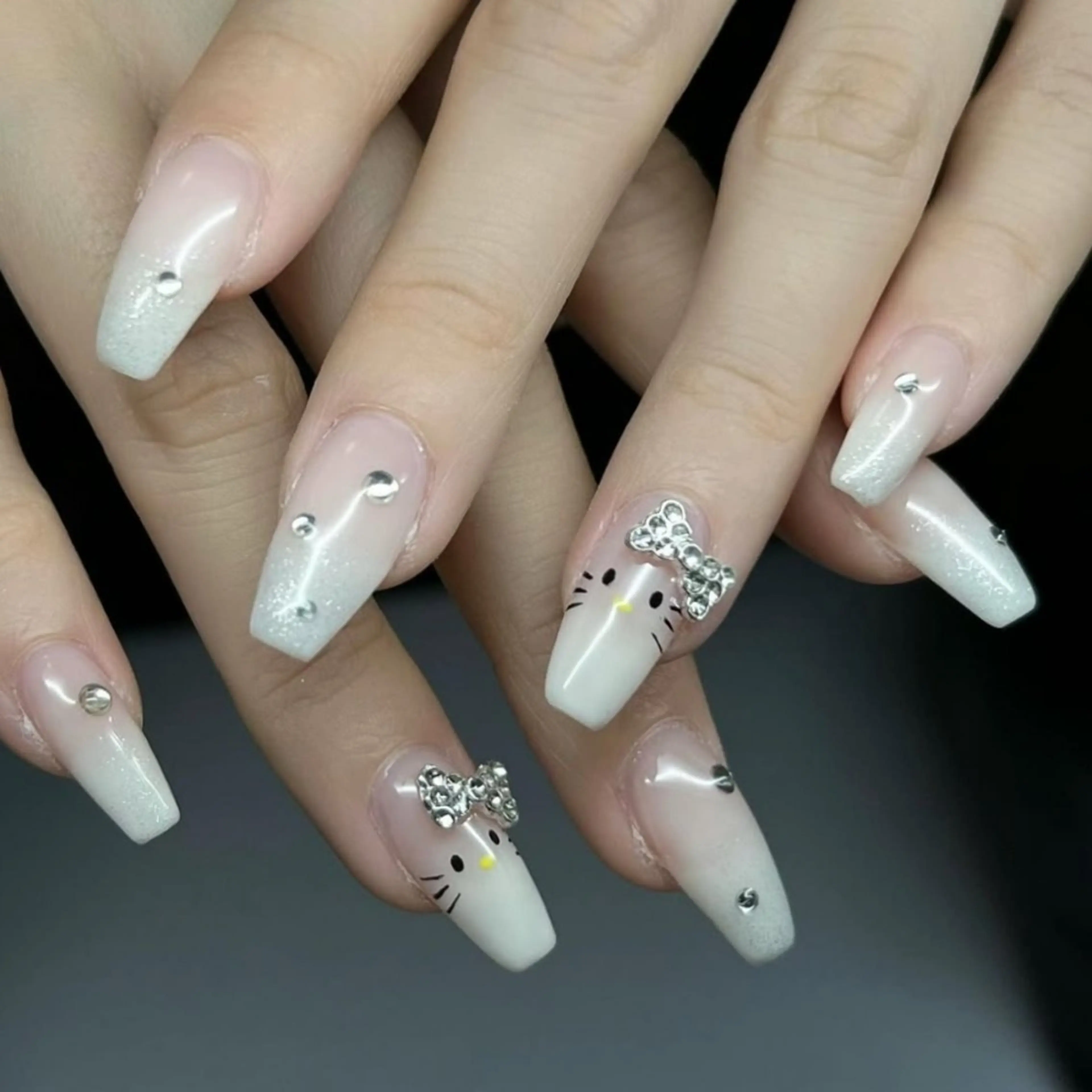 ネイル 8appy ARTstudioのネイルデザイン