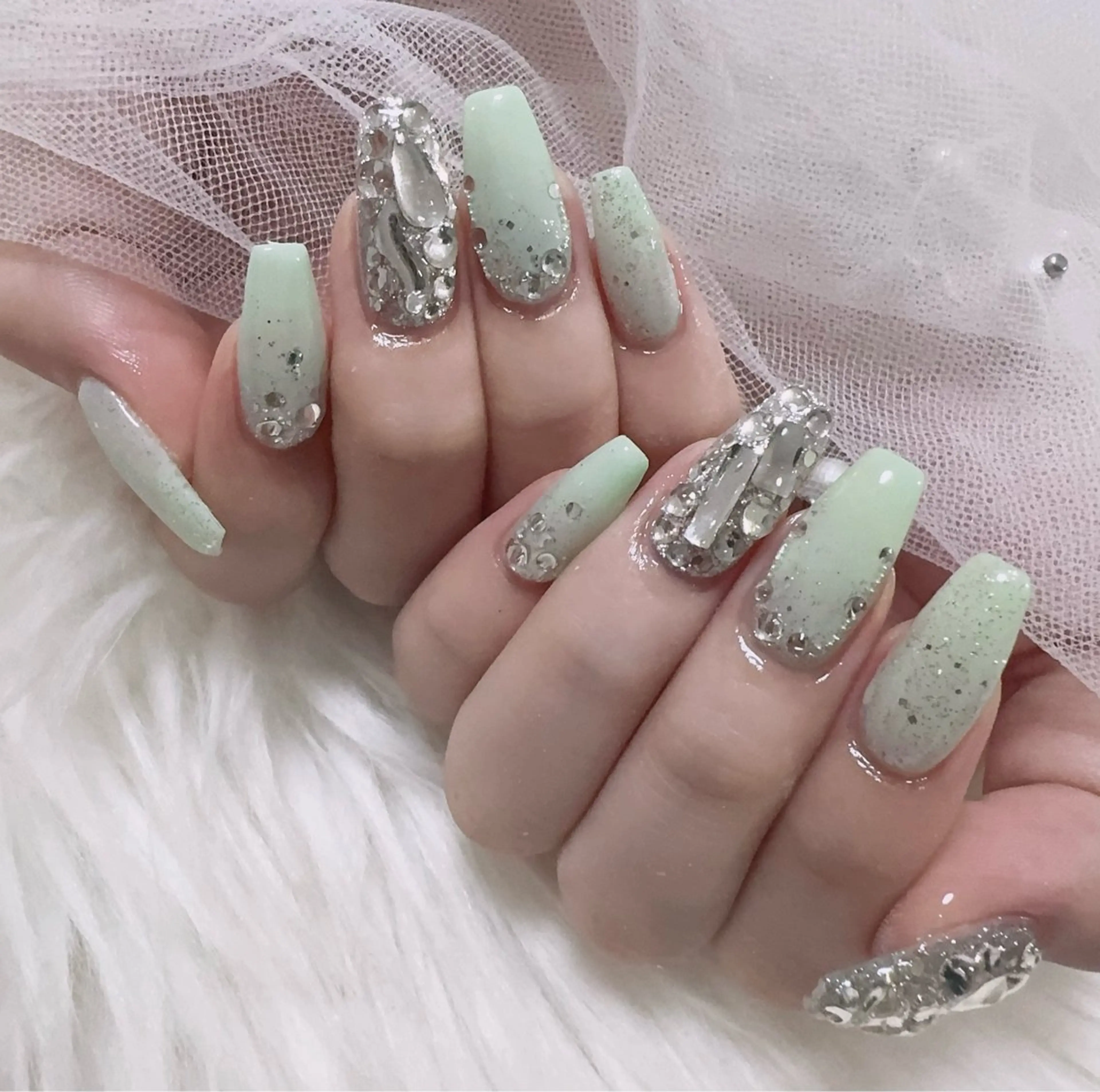 ネイル &ME ネイルサロンのネイルデザイン