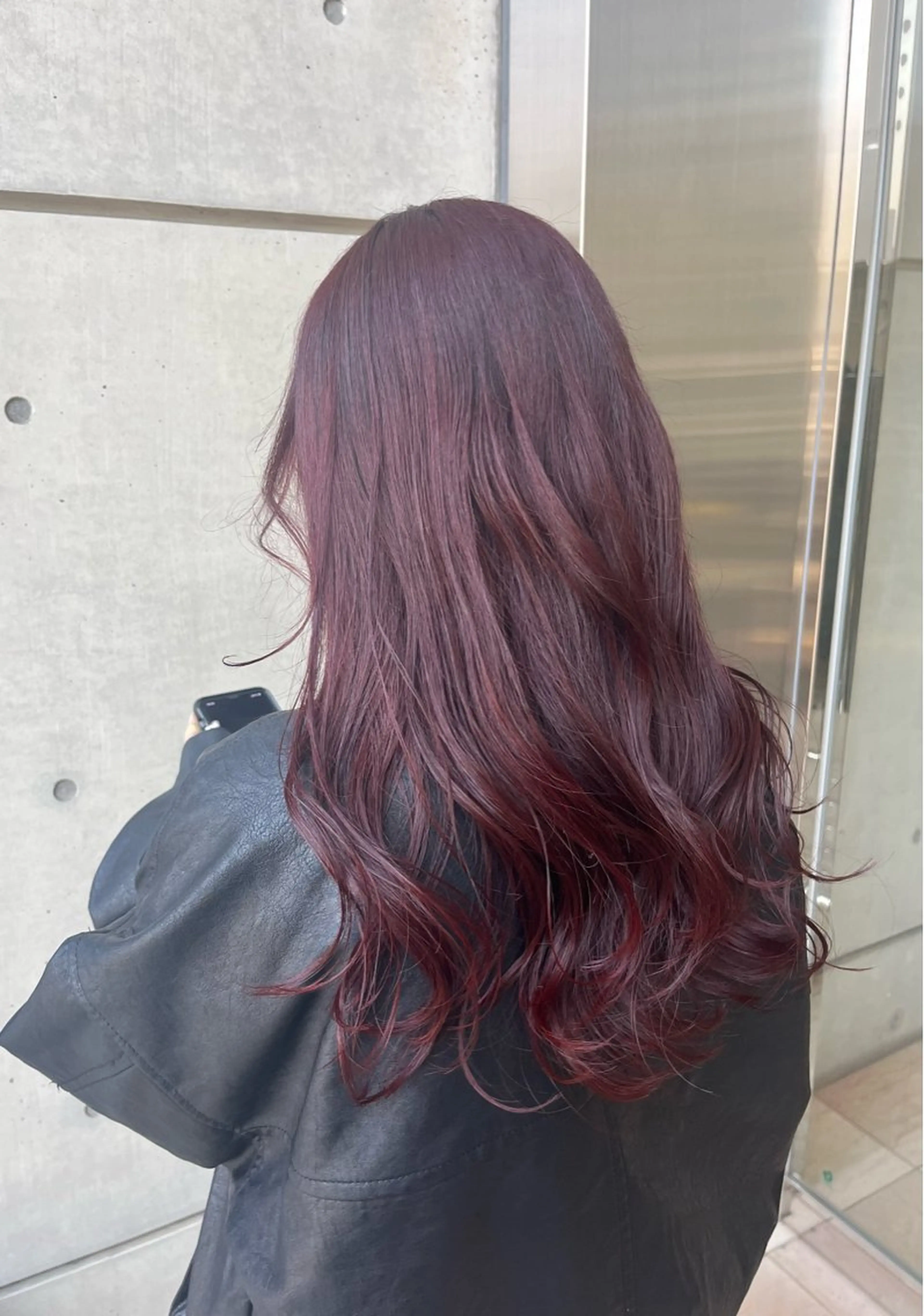 ロング カラー レッドカラー 透明感カラー人気 ナンバーワンMIYUのヘアスタイル