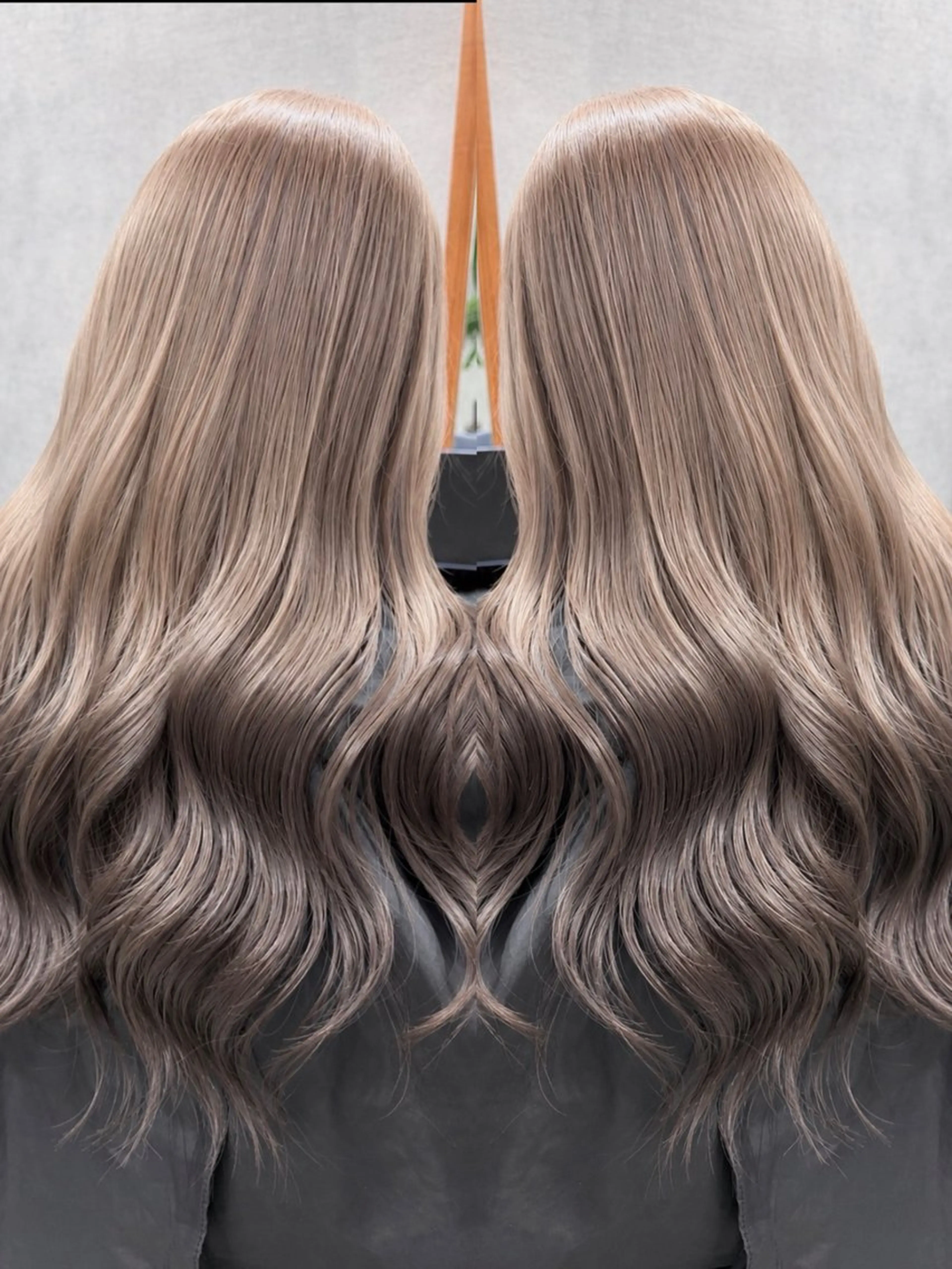 ロング カラー ブリーチ ヘアカラー C'LD Hair トモヤのヘアスタイル