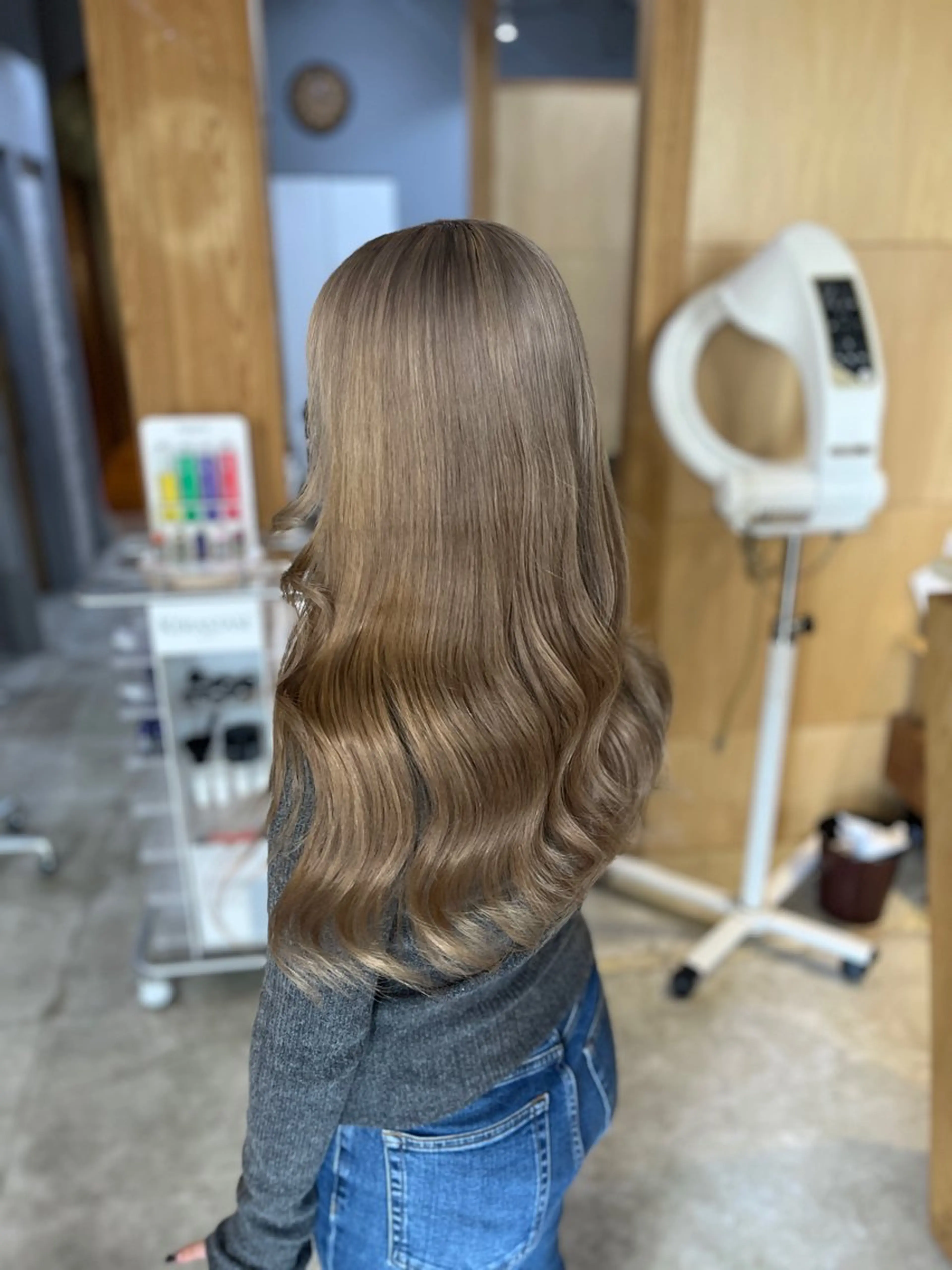 ロング miloc naha ナナカのヘアスタイル