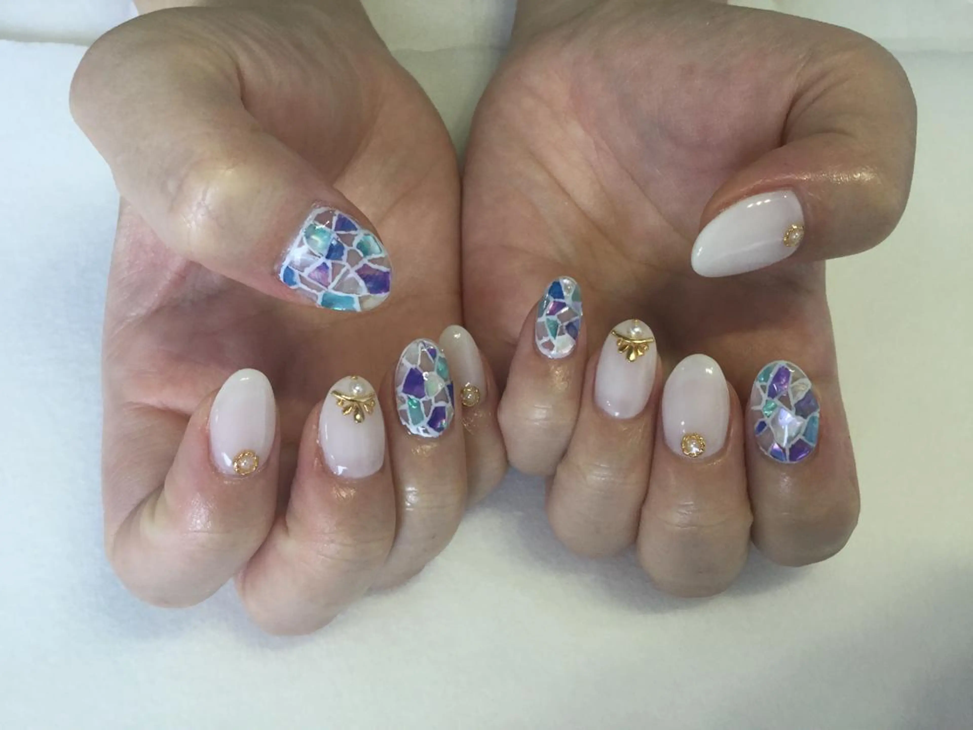 ネイル ハンドネイル 💎🐰 saki. m 🐰💎のネイルデザイン
