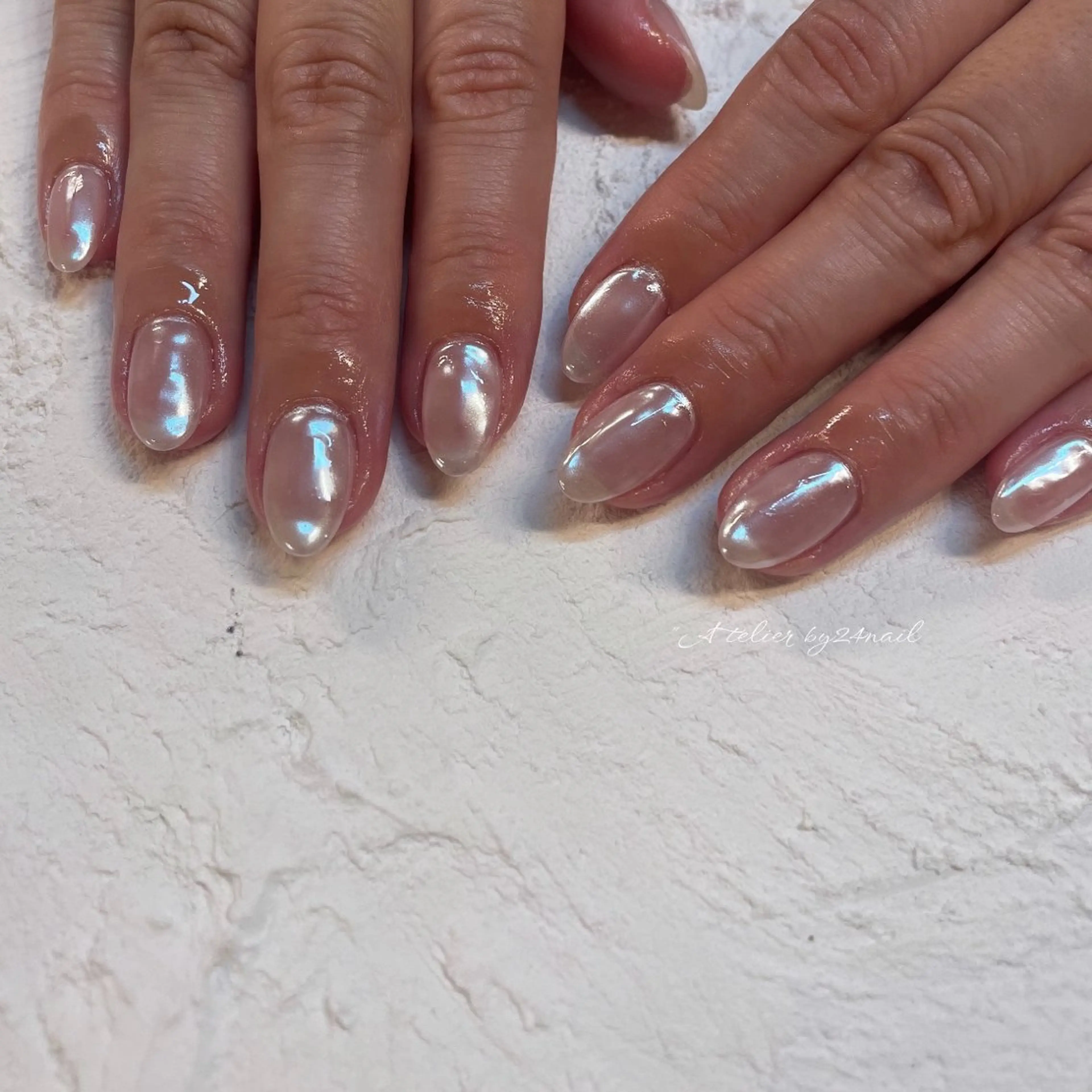 ネイル ホワイト Atelier by 24nail/Ayaのネイルデザイン