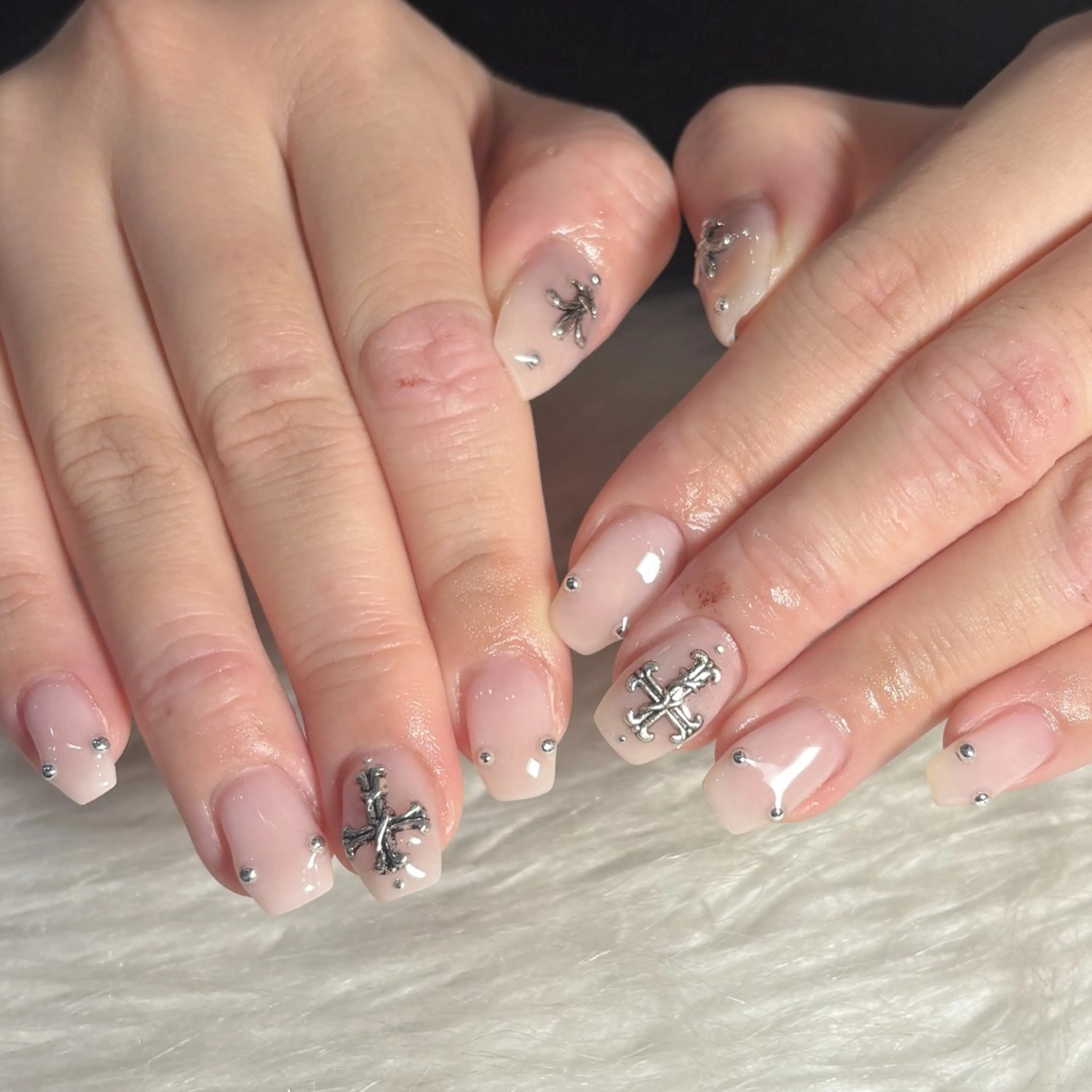 ネイル ハンドネイル LAVISH manaのネイルデザイン