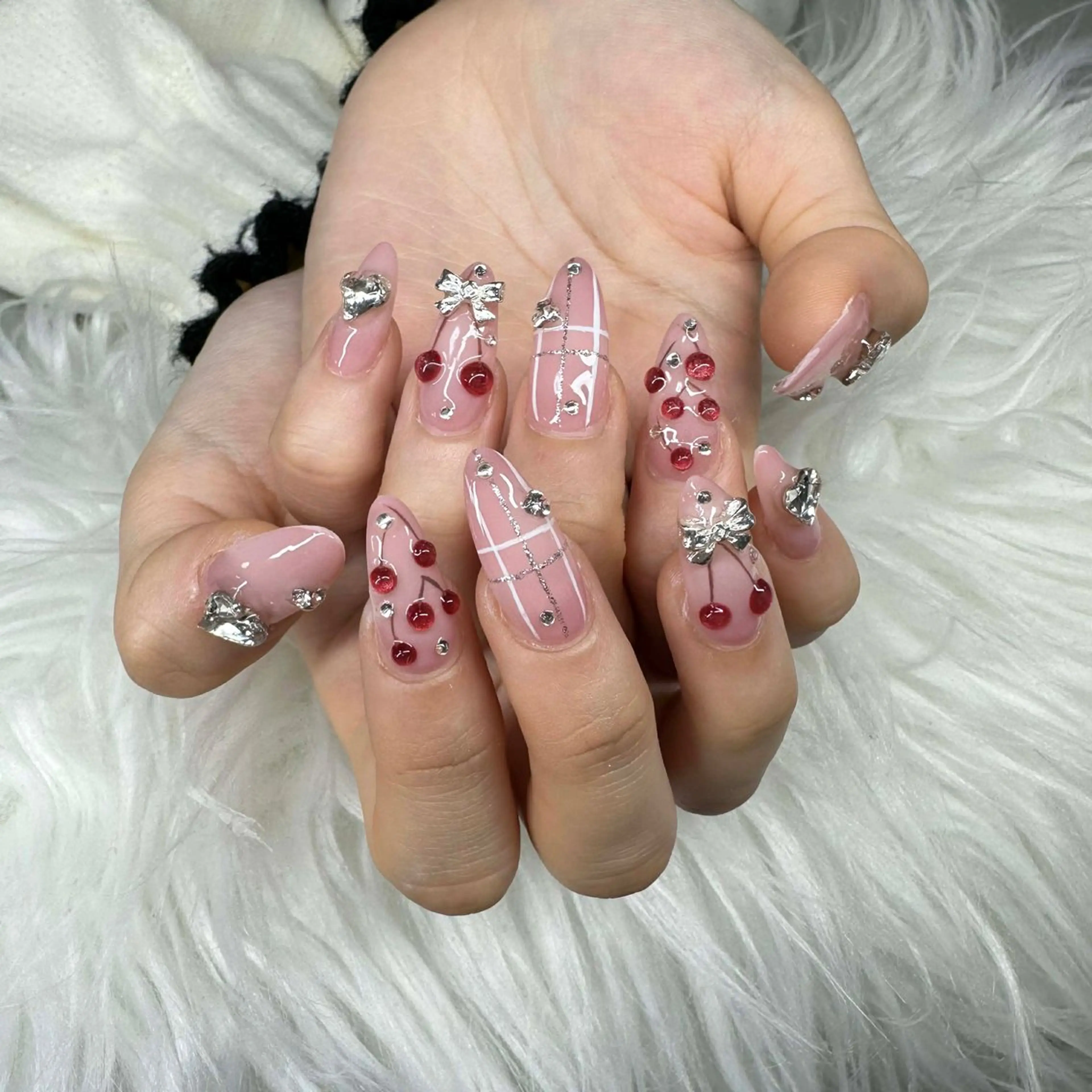 ネイル ハンドネイル T.Lee Nail Lilyのネイルデザイン