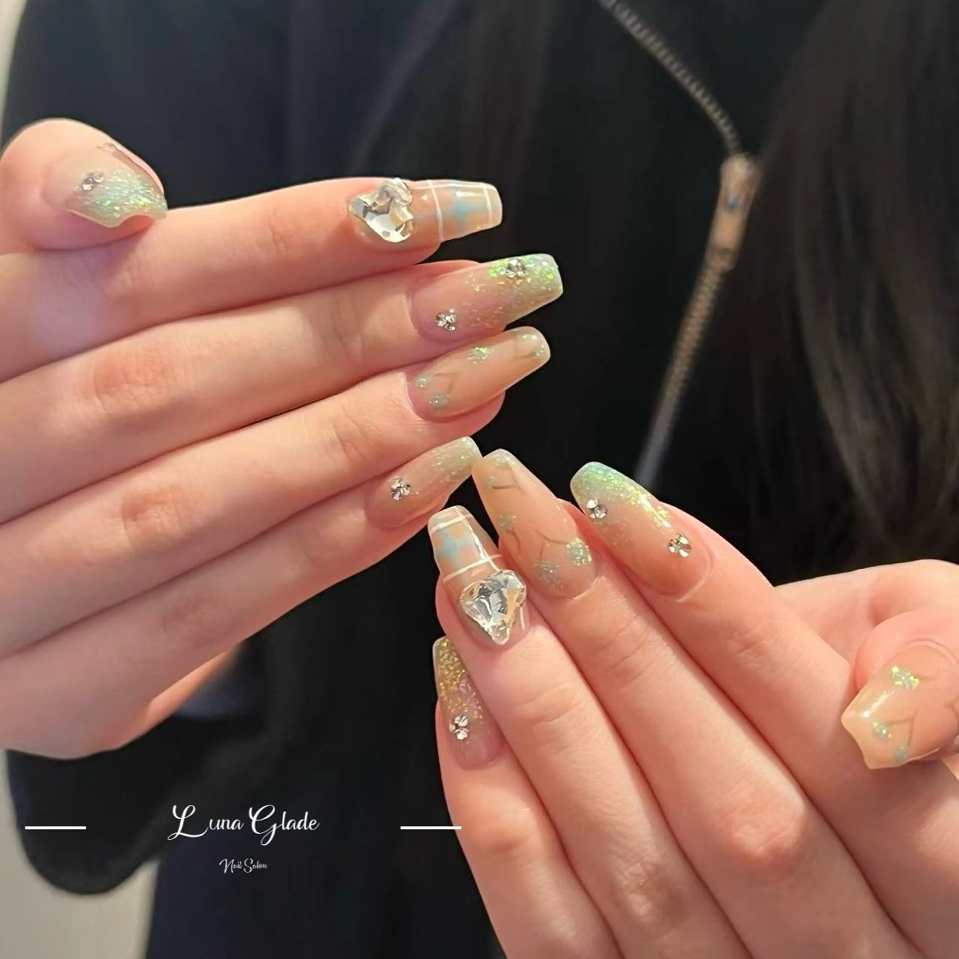 ネイル ハンドネイル Luna Gladeのネイルデザイン