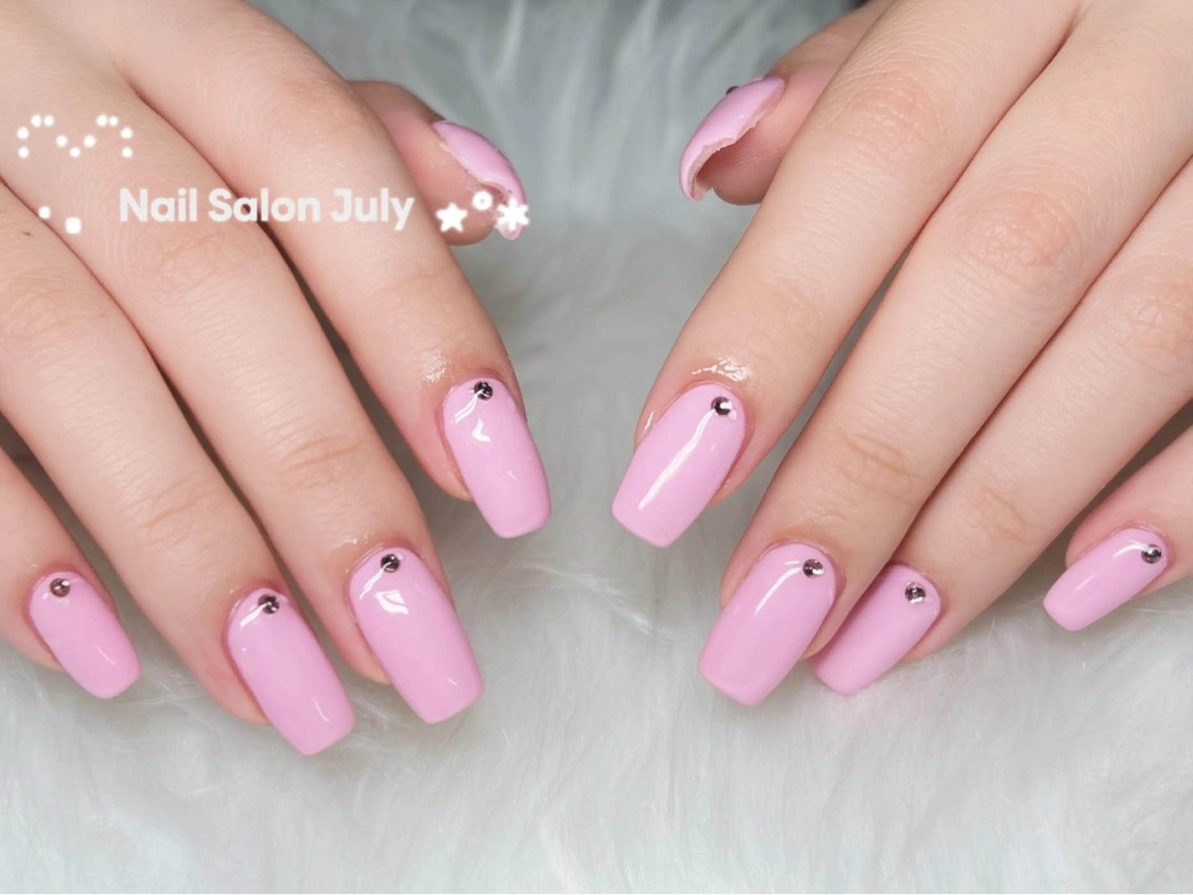 ネイル アートネイル オーロラネイル ジェルネイル ガーリー キラキラネイル ハンドネイル July Salonのネイルデザイン