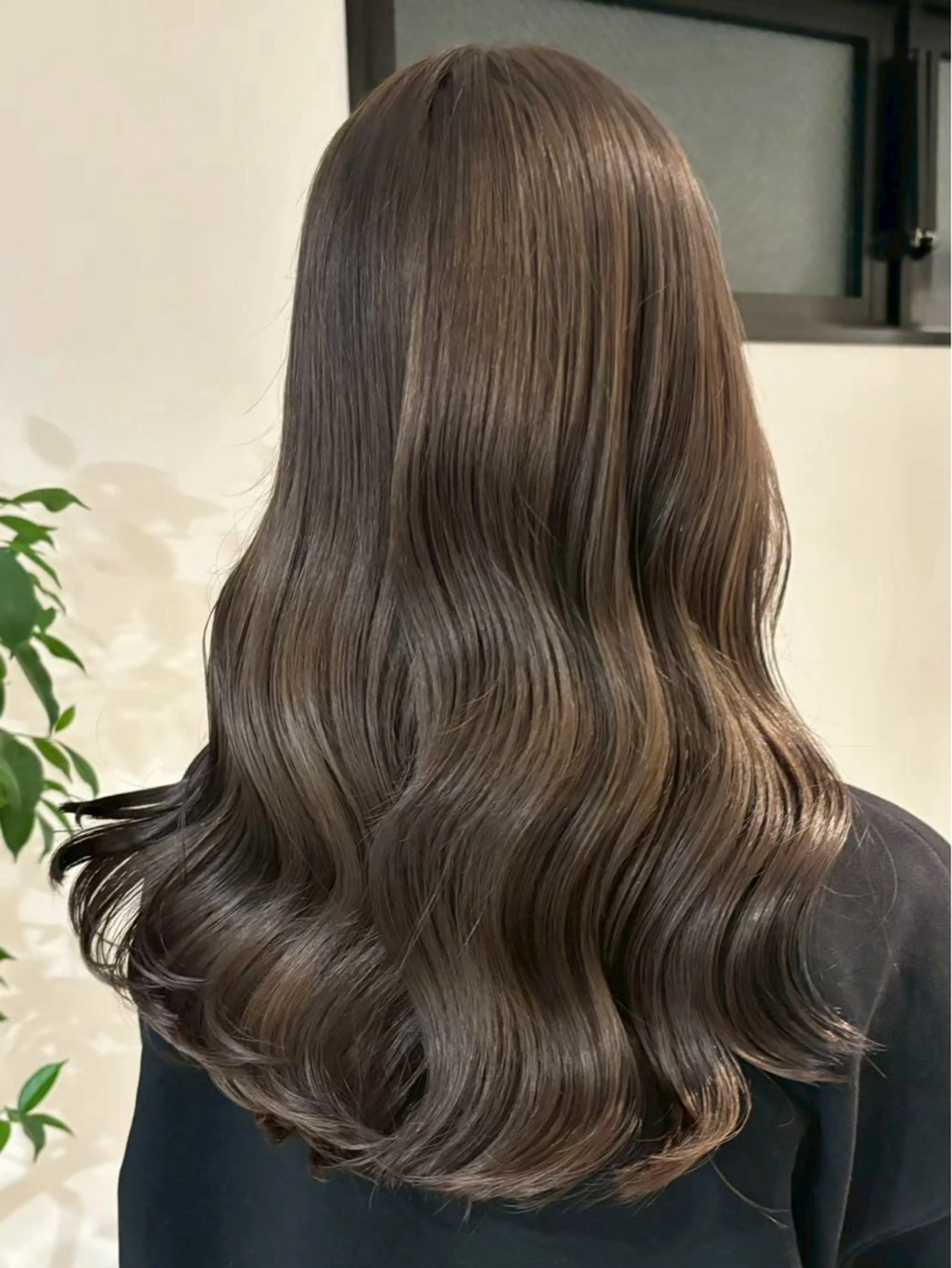 ロング カラー 🦋ナチュラルカラー /ブリーチ🥀恵佑のヘアスタイル