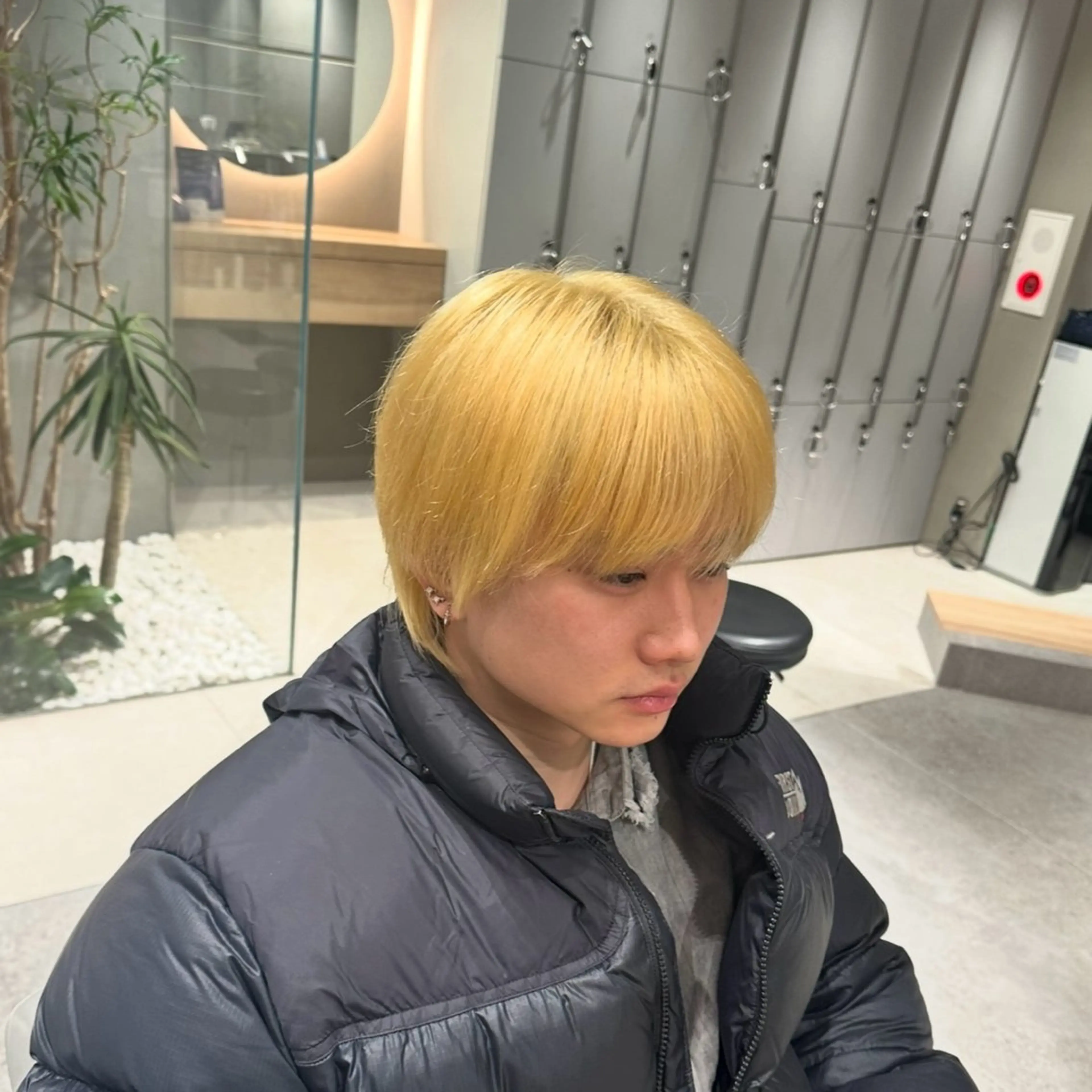 ショート カラー MINX/ボブ/ レイヤー/田中元翔のヘアスタイル