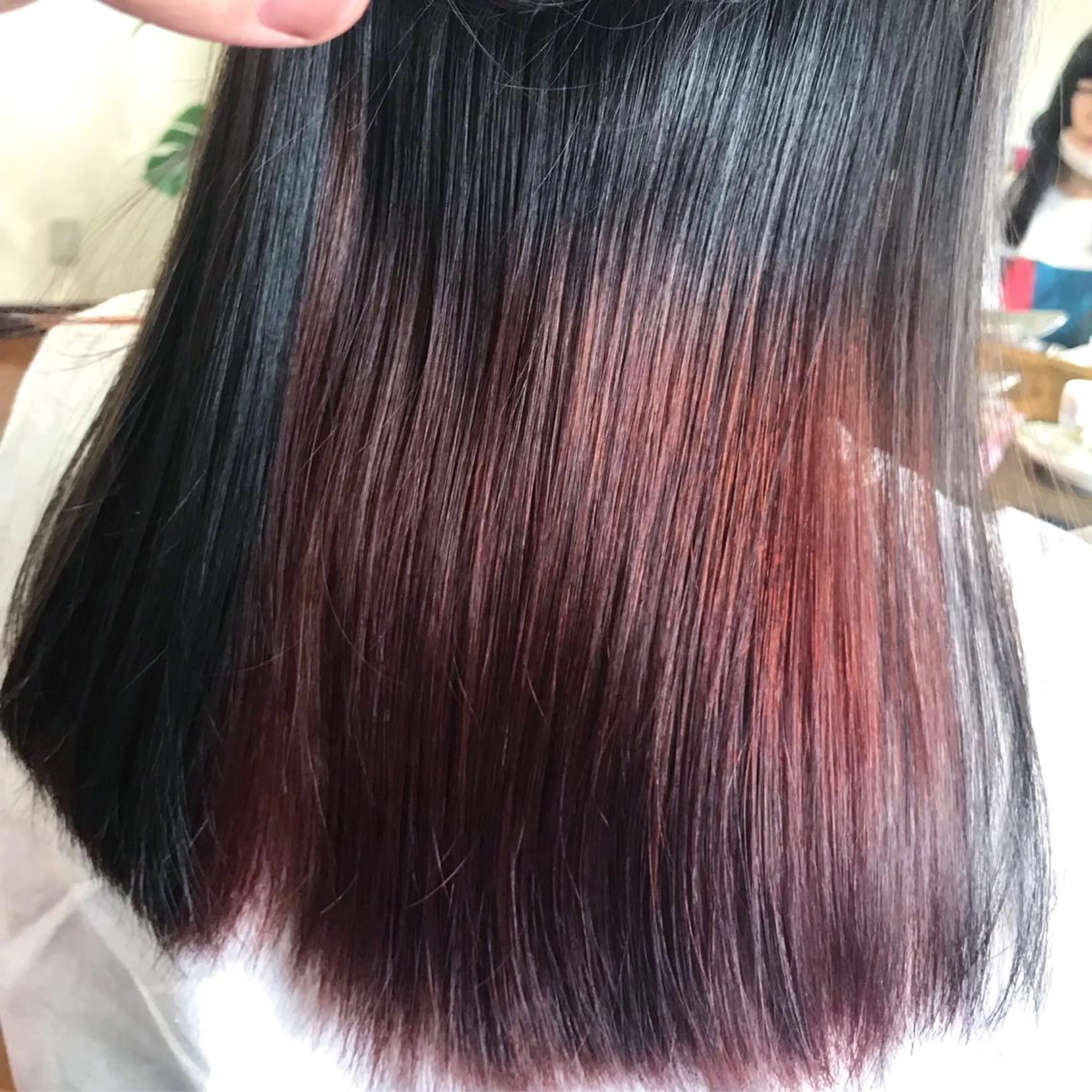 セミロング カラー インナーカラー ピンクカラー 大嶋 宏隆のヘアスタイル