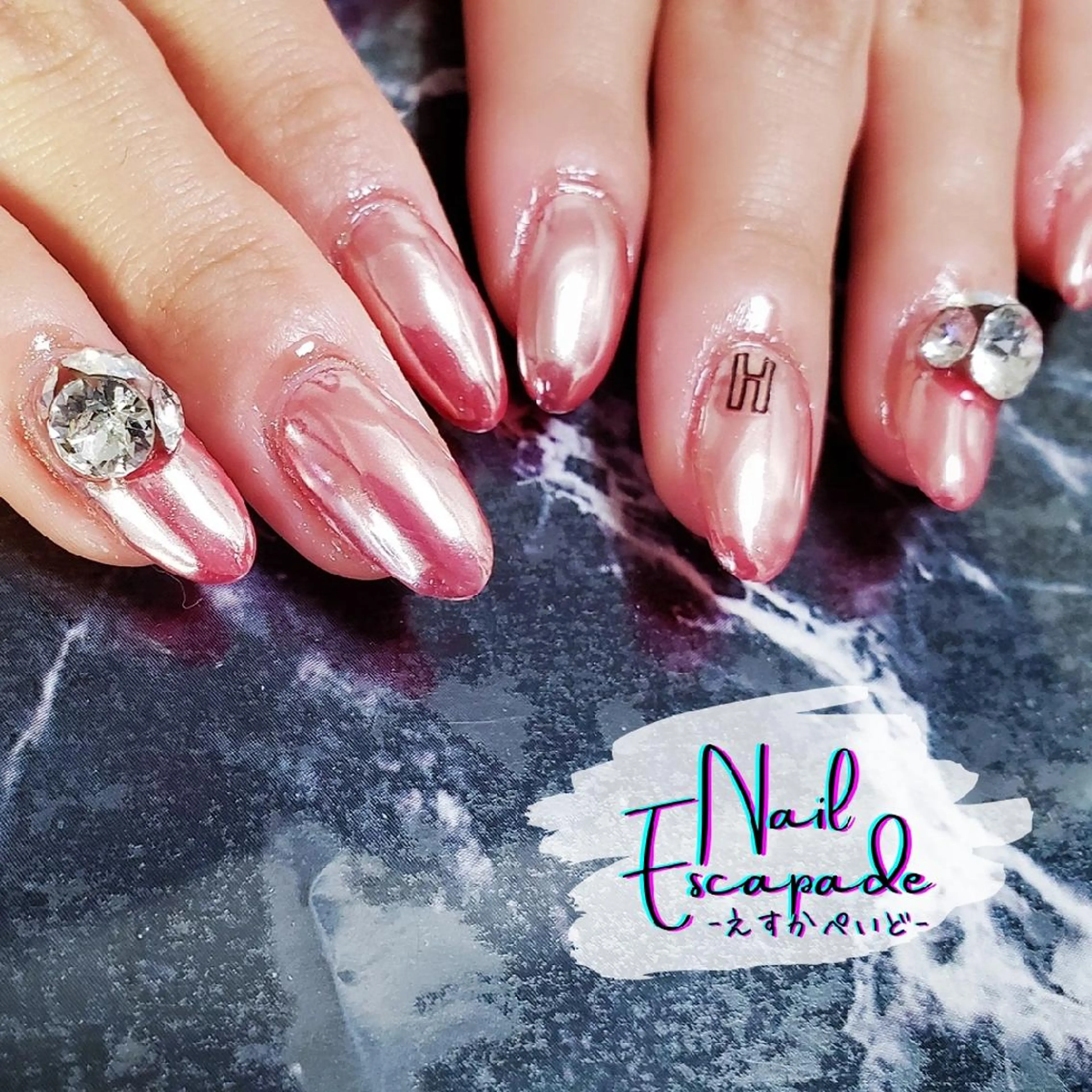 ミディアム ネイル ハンドネイル フットネイル クロキ 。のネイルデザイン