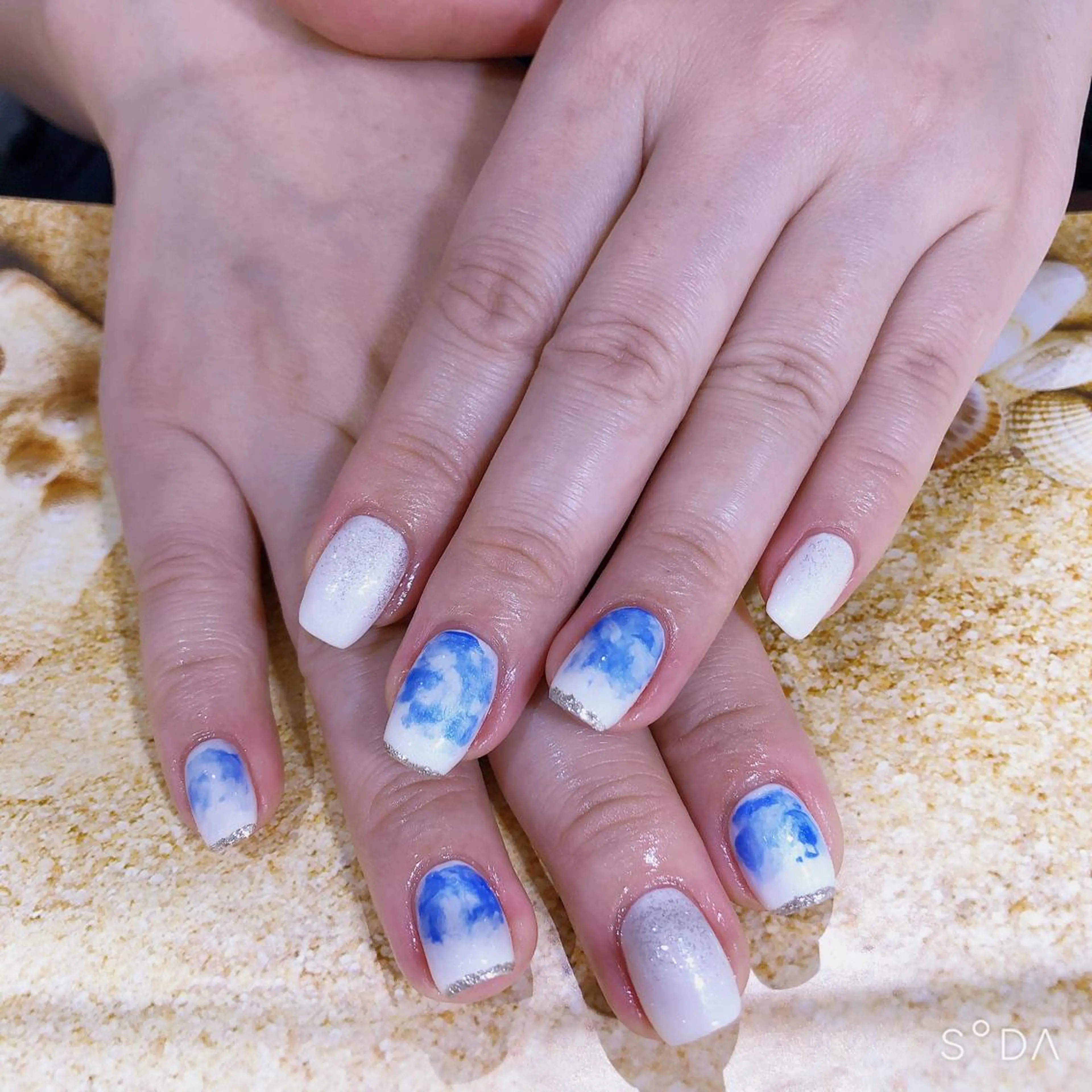 ネイル ブルー ハンドネイル 吉野✨ ネイルデザイナー✨のネイルデザイン