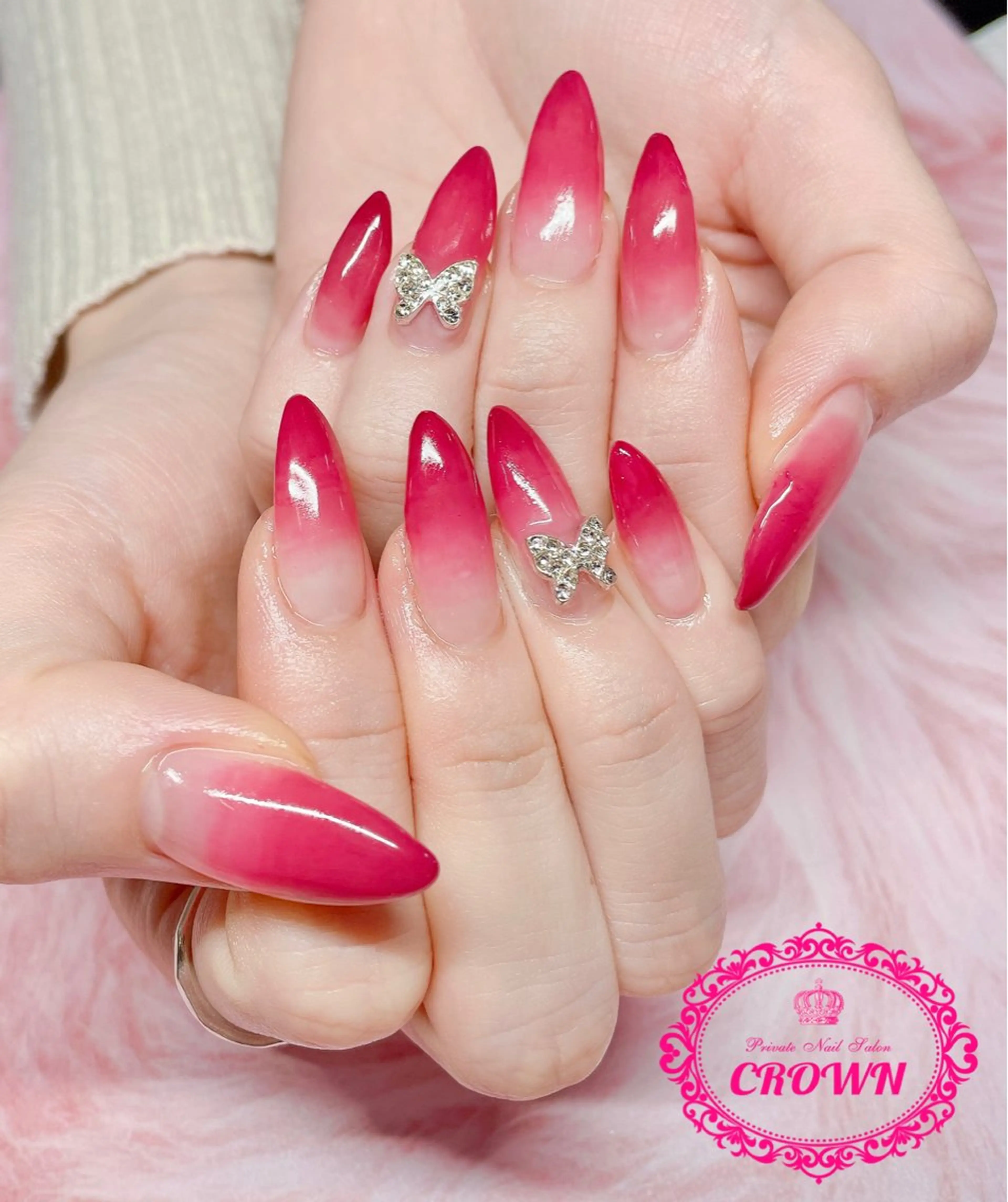 ネイル CROWN プライベートサロンのネイルデザイン