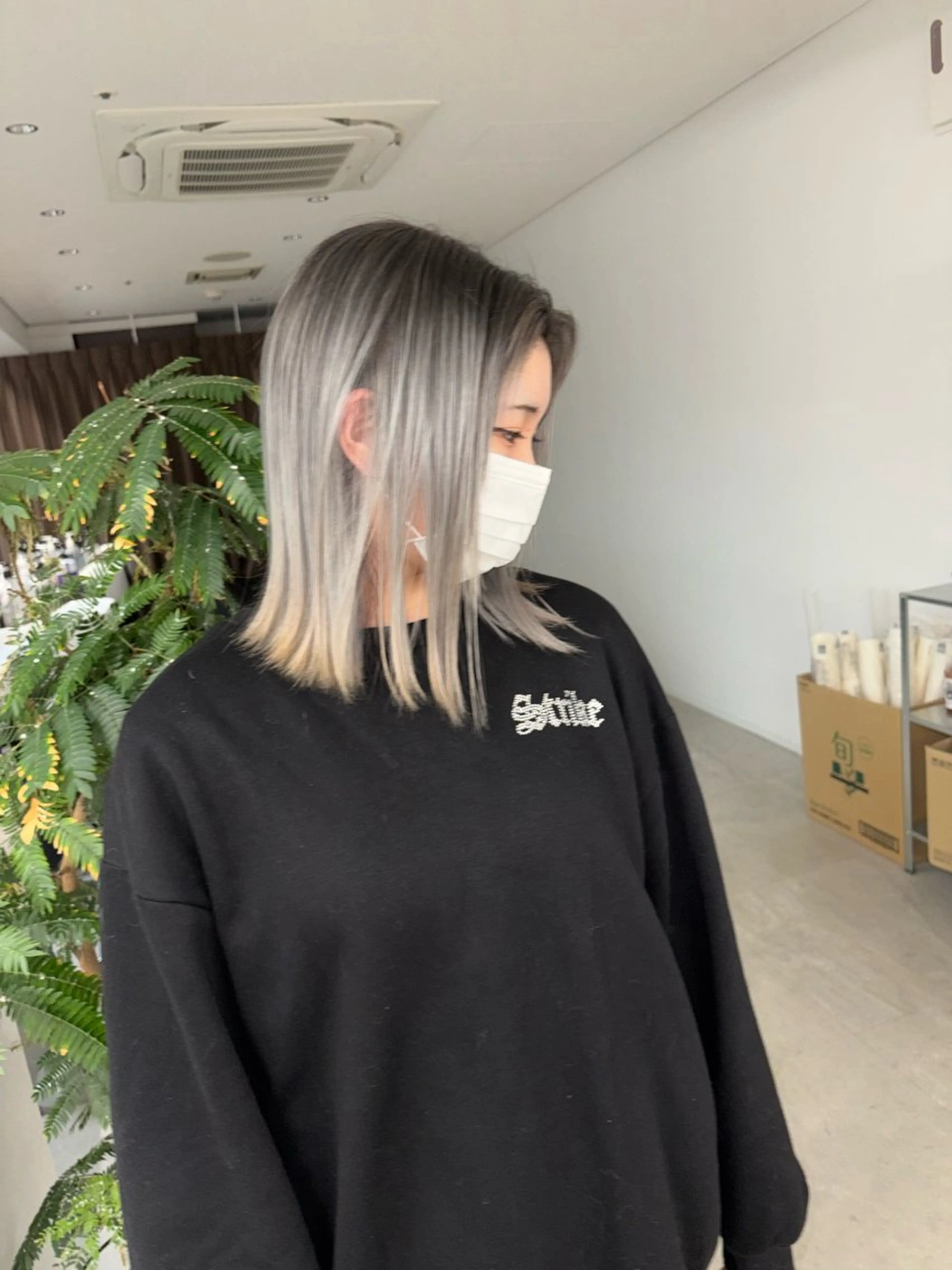 ミディアム ヘアカラー ブリーチ/ゆうと /ハイトーンのヘアスタイル