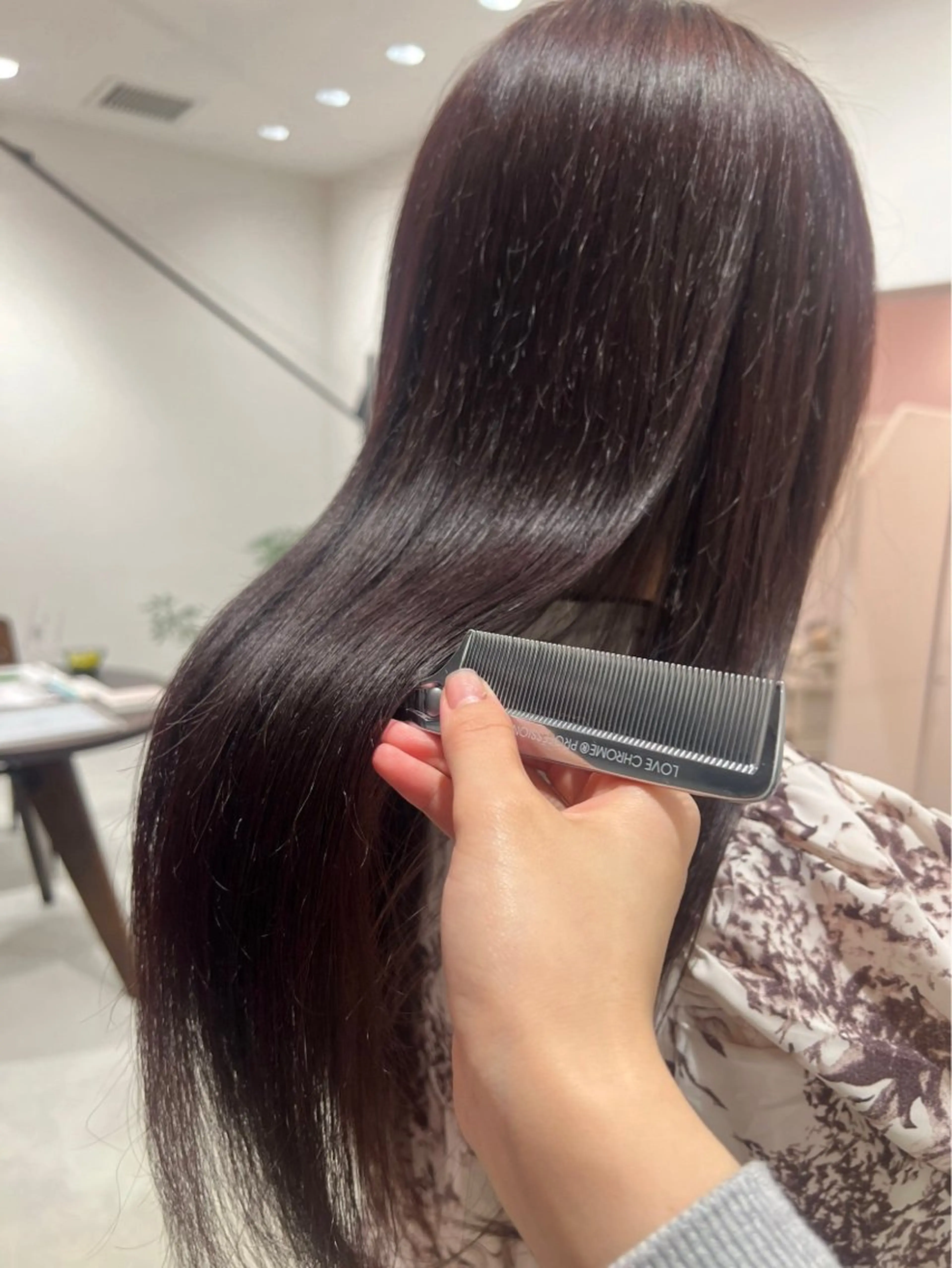 ロング カラー KEYMAN MEGUMIのヘアスタイル