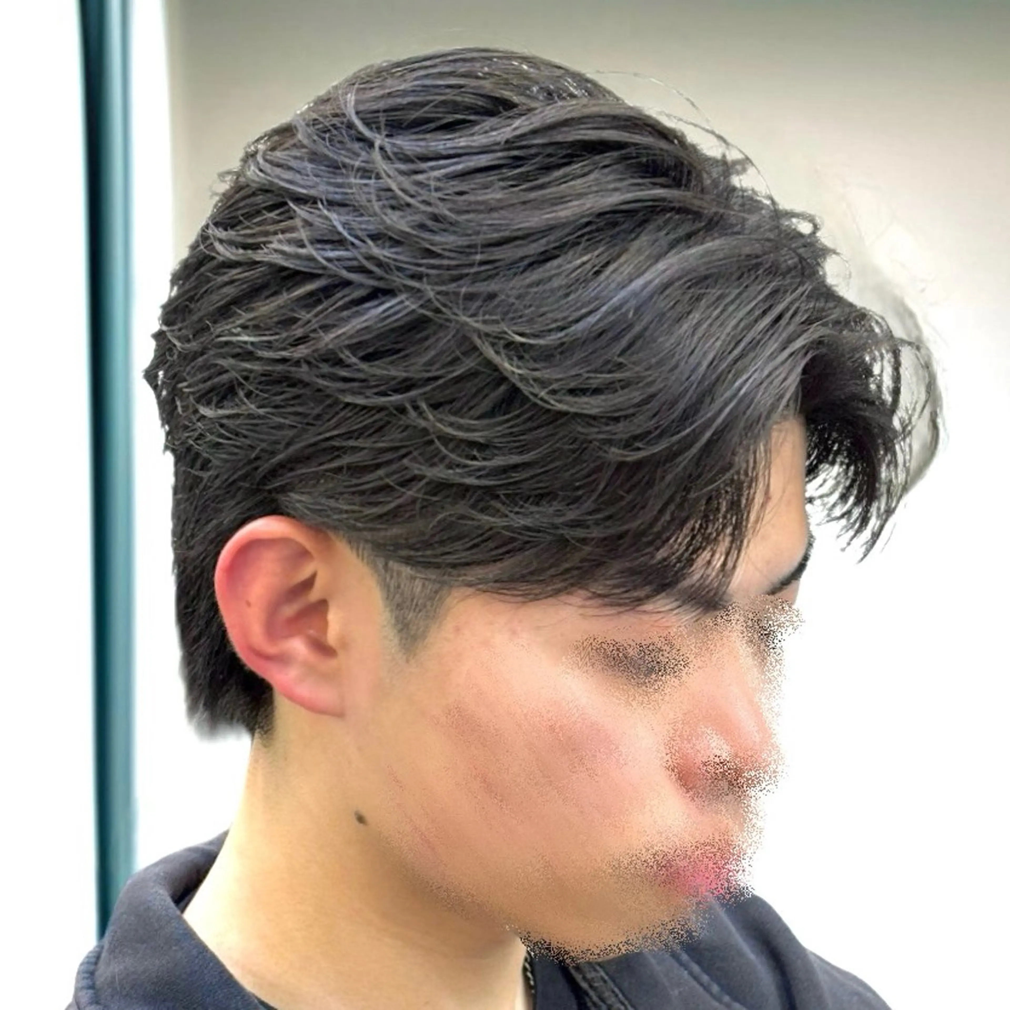 パーマ メンズ センターパート フェザーパーマ メンズパーマ カット パーマ Vicke所属・メンズ専門/韓国風 ❤️‍🔥吉野あいかのヘアスタイル