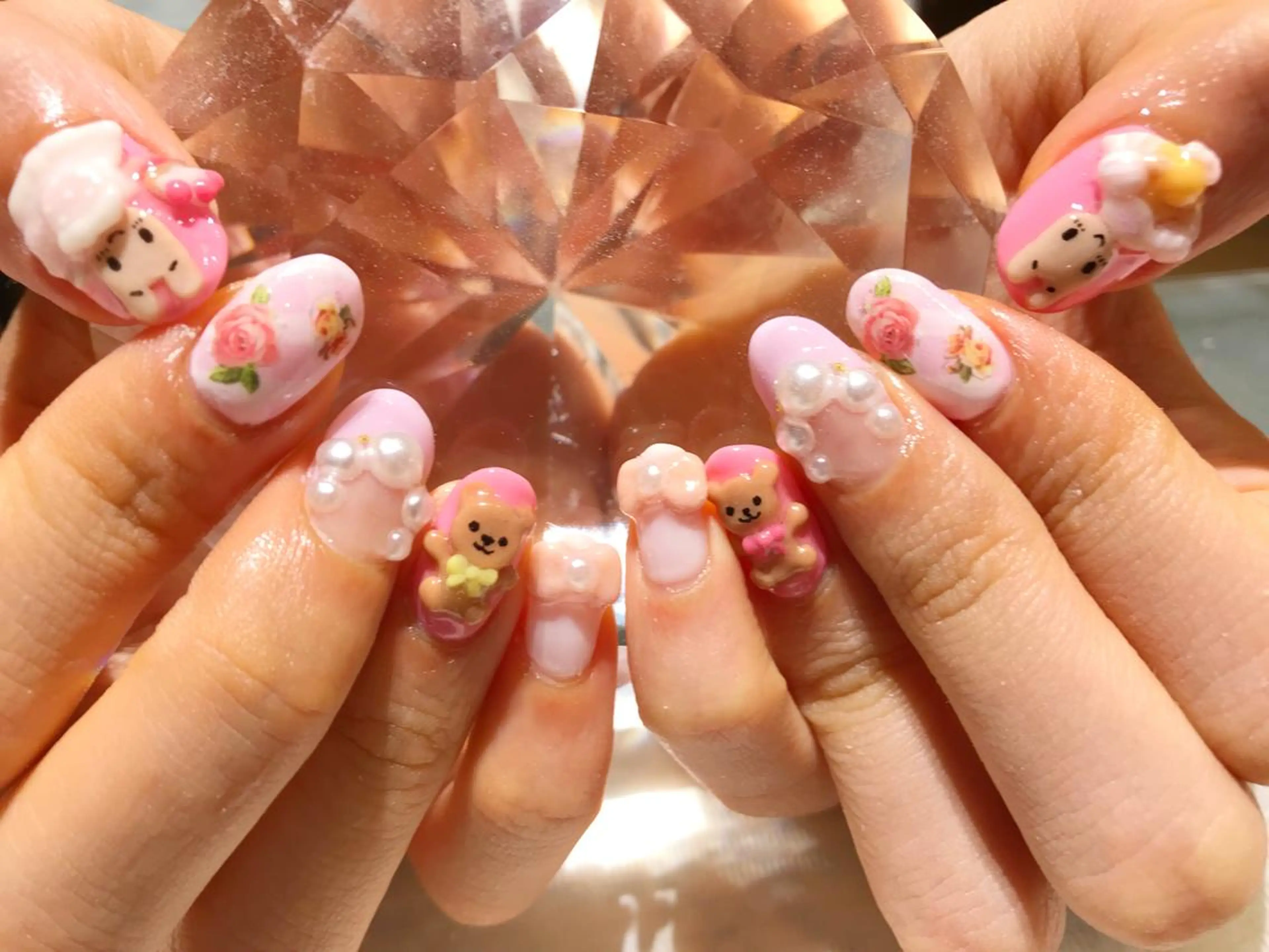 ネイル アートネイル ジェルネイル YUN 💅のネイルデザイン