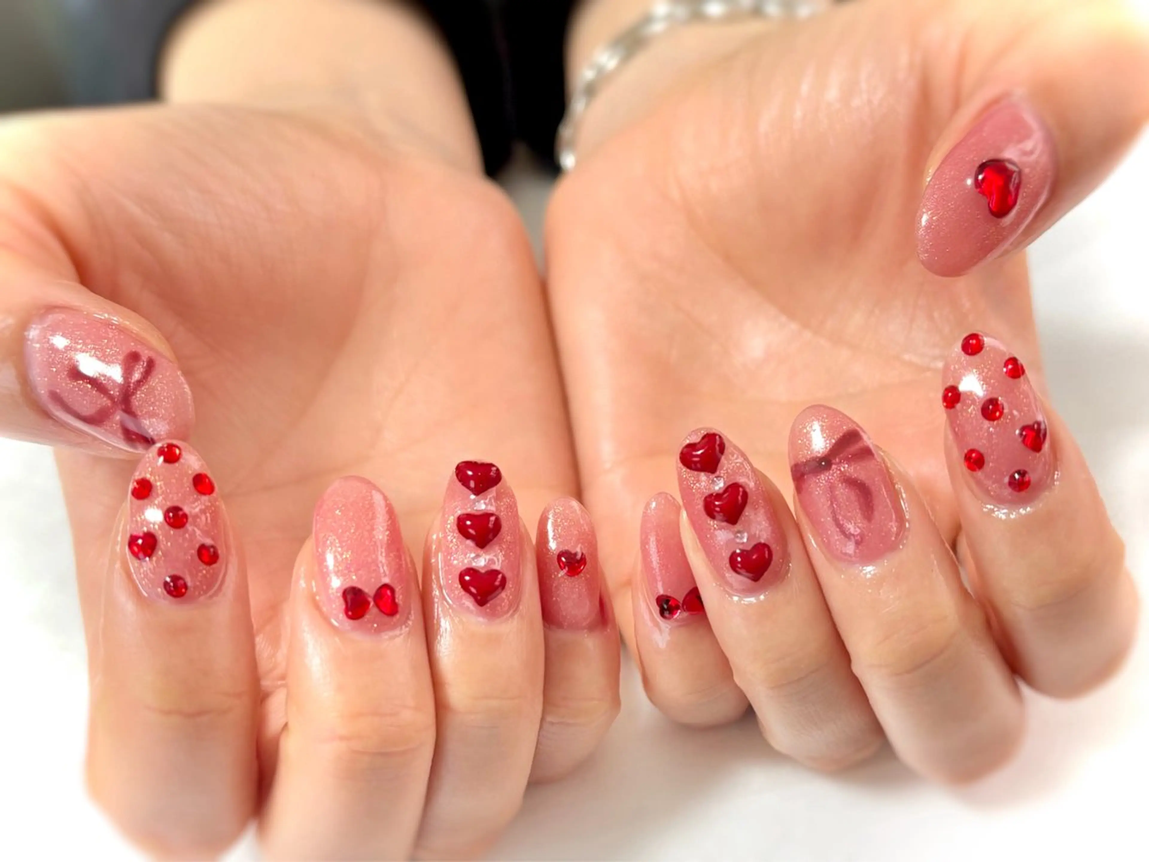 ネイル ハート ハンドネイル Nail salon Cielel⟡Ayaのネイルデザイン