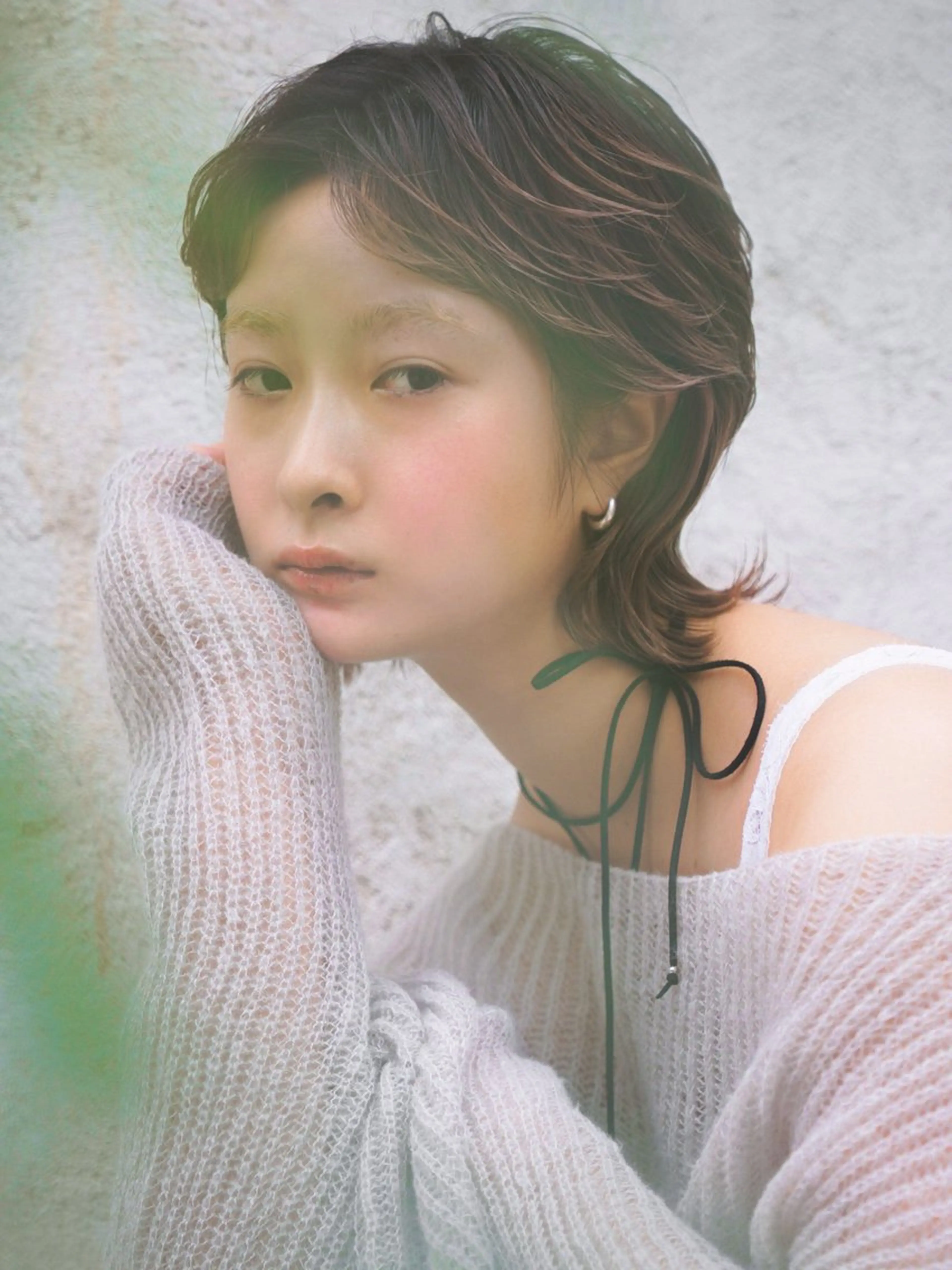 ショート カラー ブリーチ 透明感カラー カット ヘアカラー ズミ/垢抜けレイヤー 🦖透明感カラーのヘアスタイル