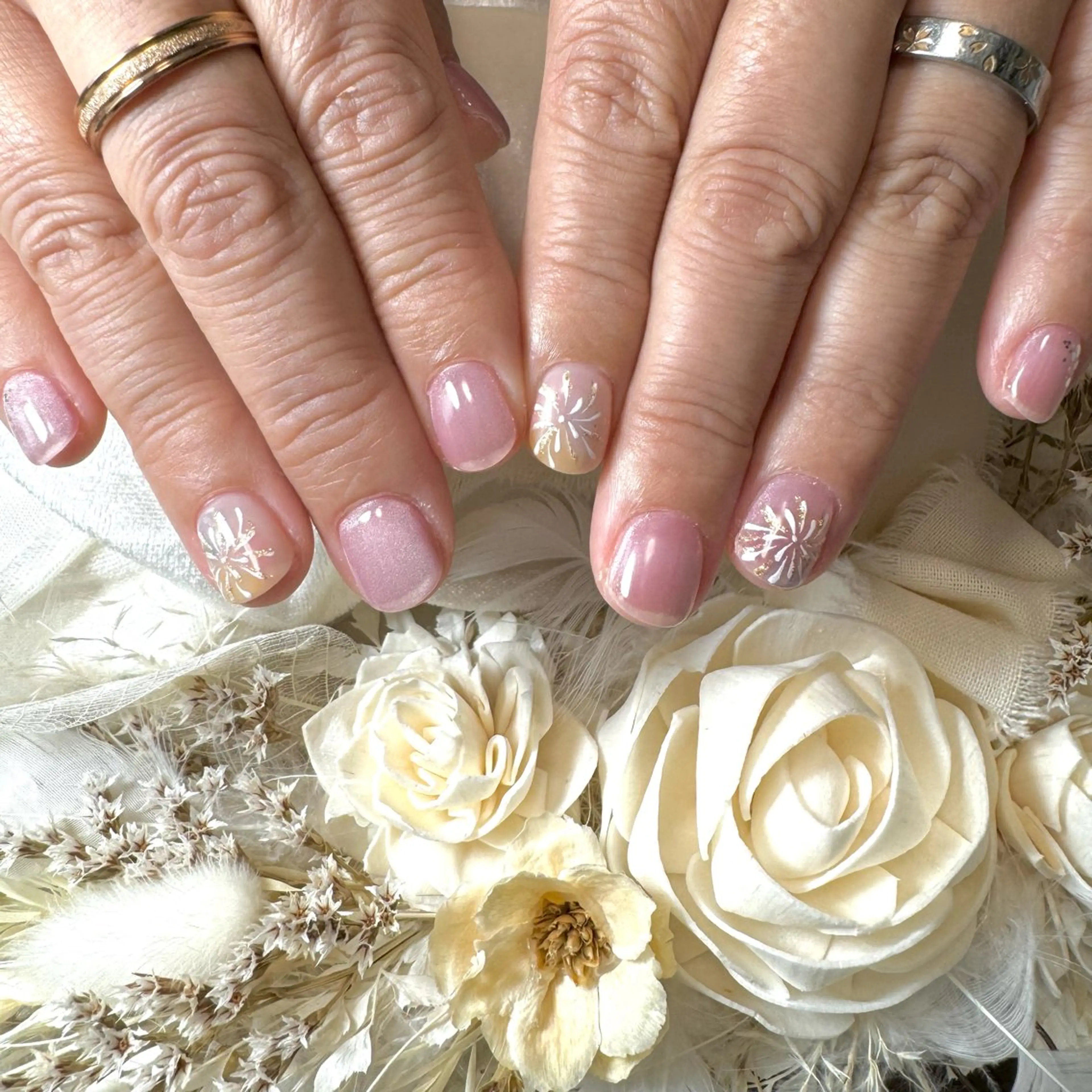 ネイル マグネットネイル ハンドネイル Hana_ Rieのネイルデザイン