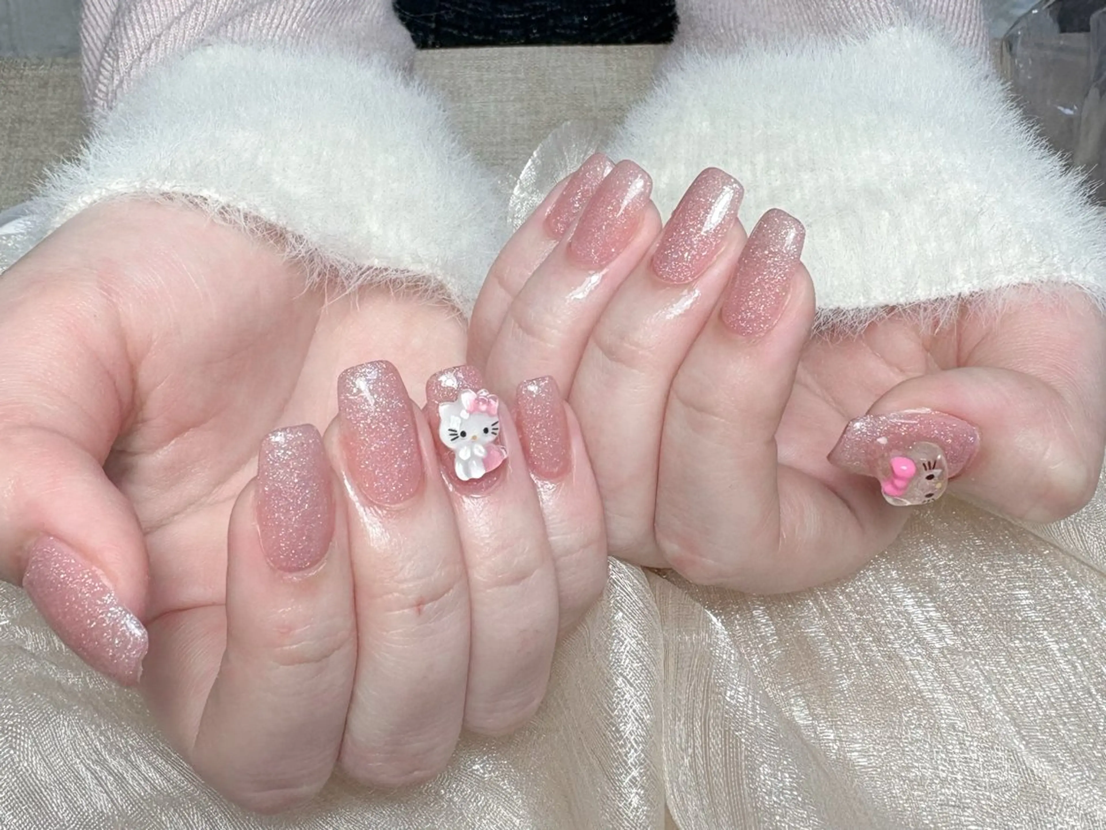 ネイル オーロラネイル チークネイル フレンチネイル ジェルネイル ガラスフレンチ ハンドネイル ハンドケア Nail Jolie所属・Nail Jolieのネイルデザイン